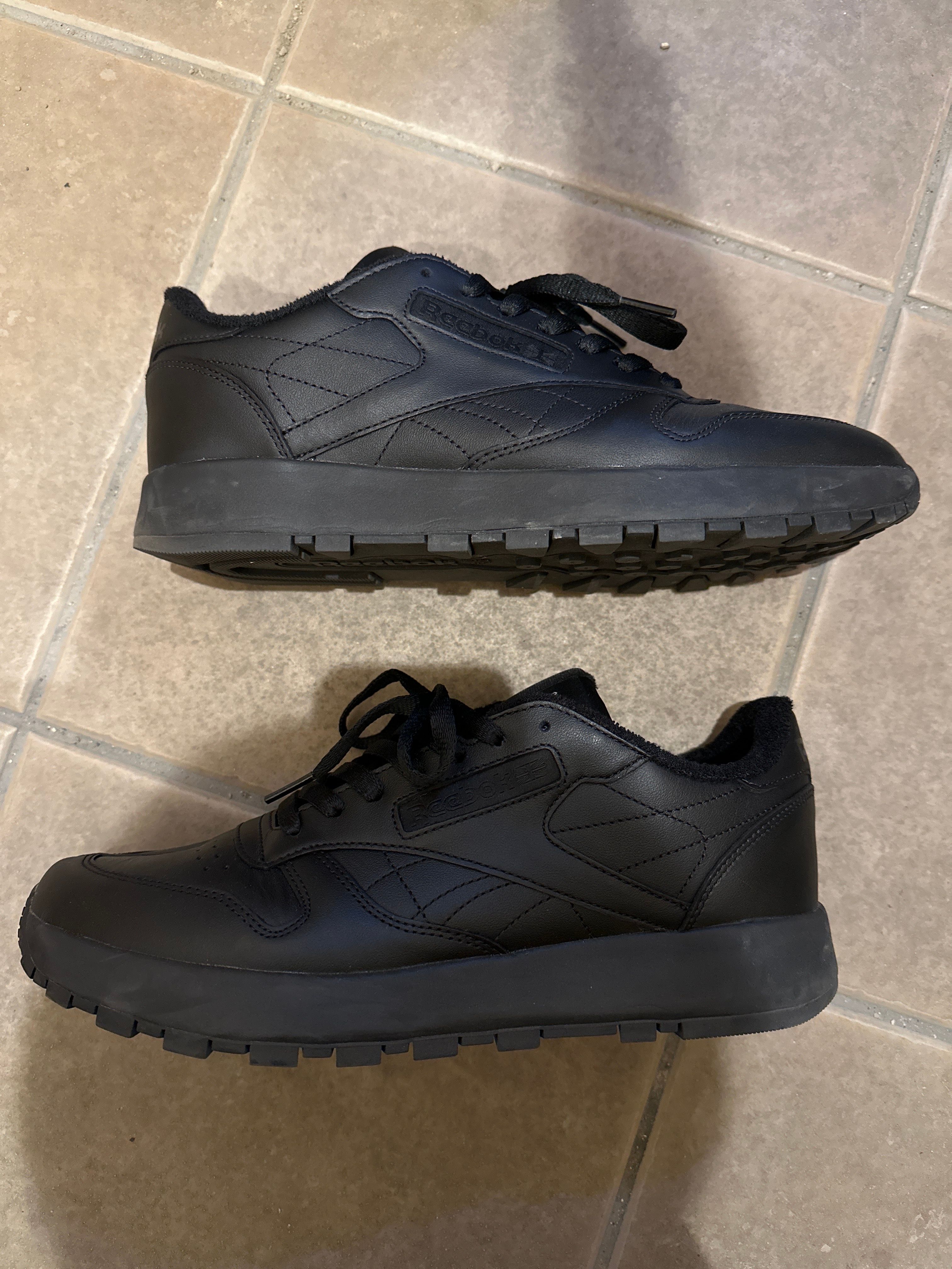 Maison Margiela × Reebok Classic Leather Tabi "Black"