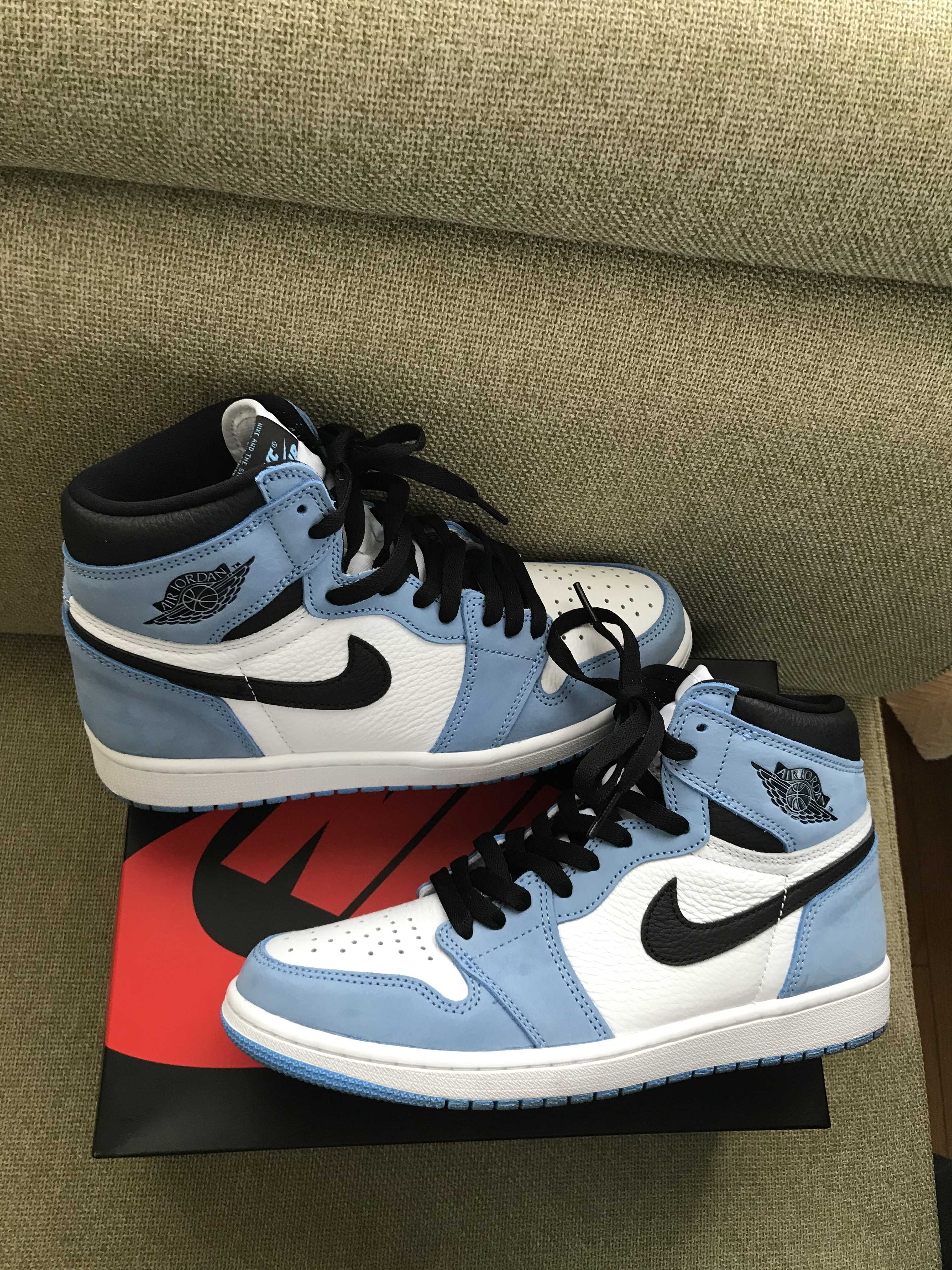 Nike Air Jordan 1 High OG "University Blue"