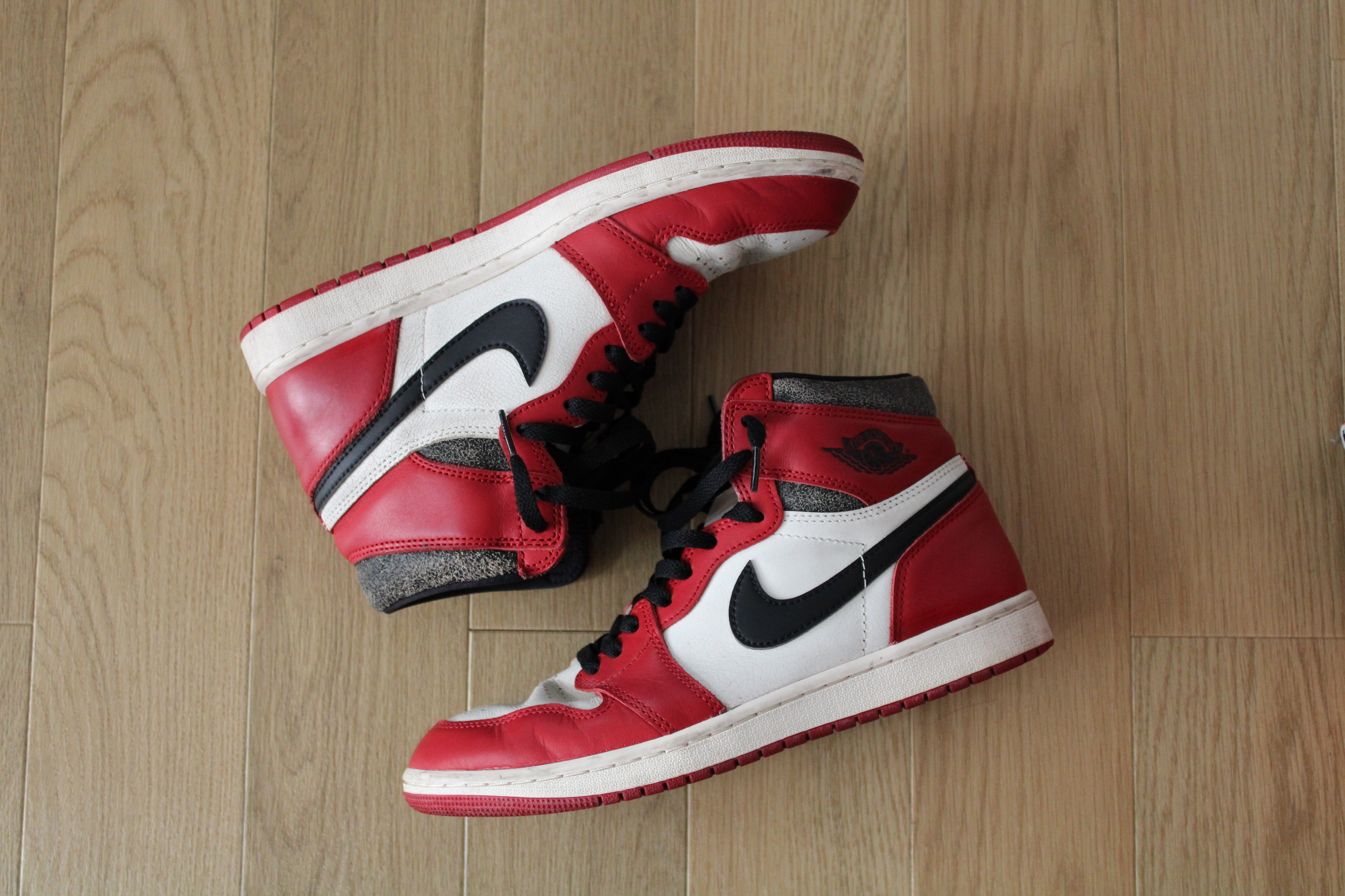 Nike Air Jordan 1 High OG "Lost & Found/Chicago"