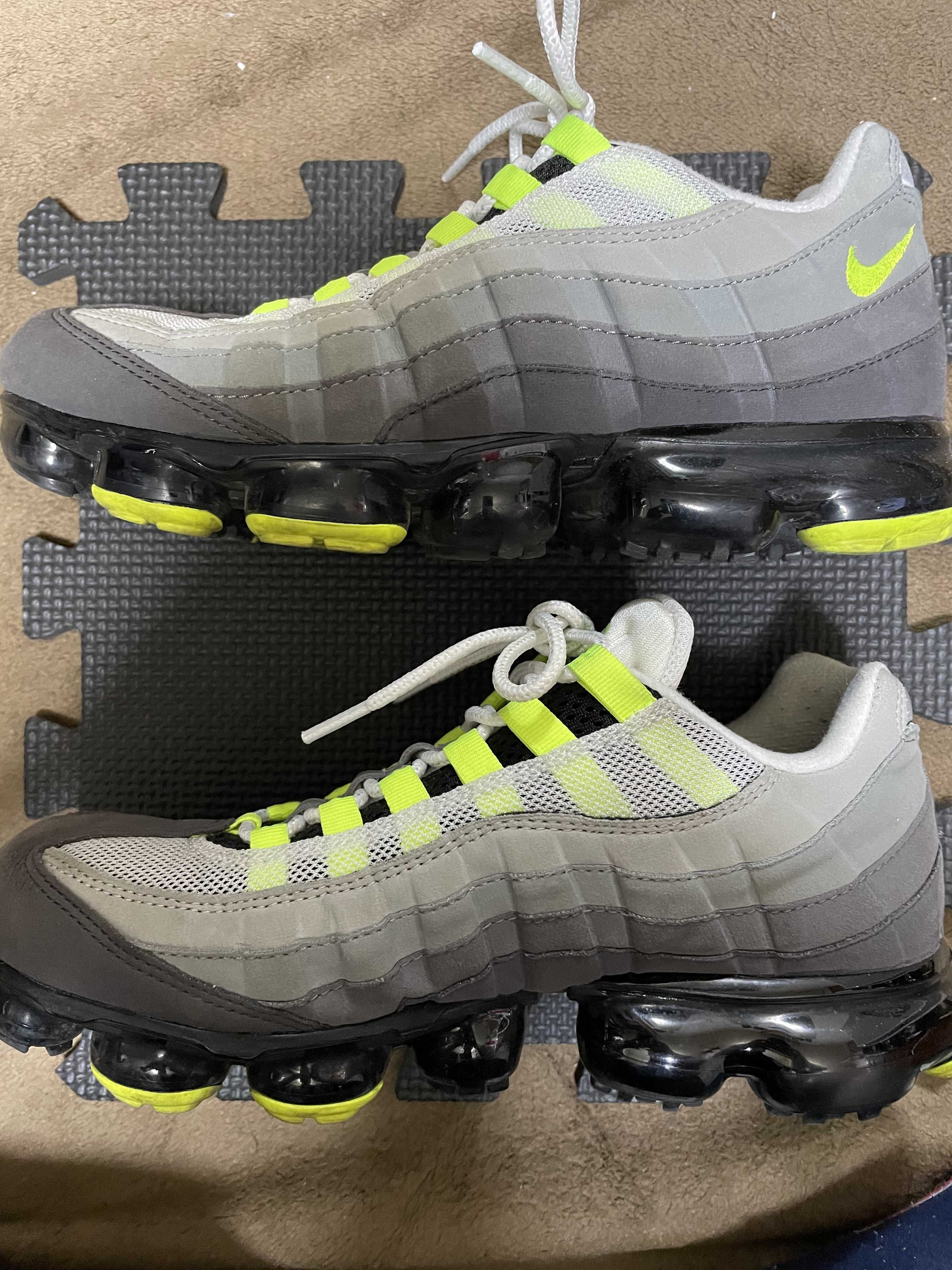 Nike Air Vapormax 95 "Neon"