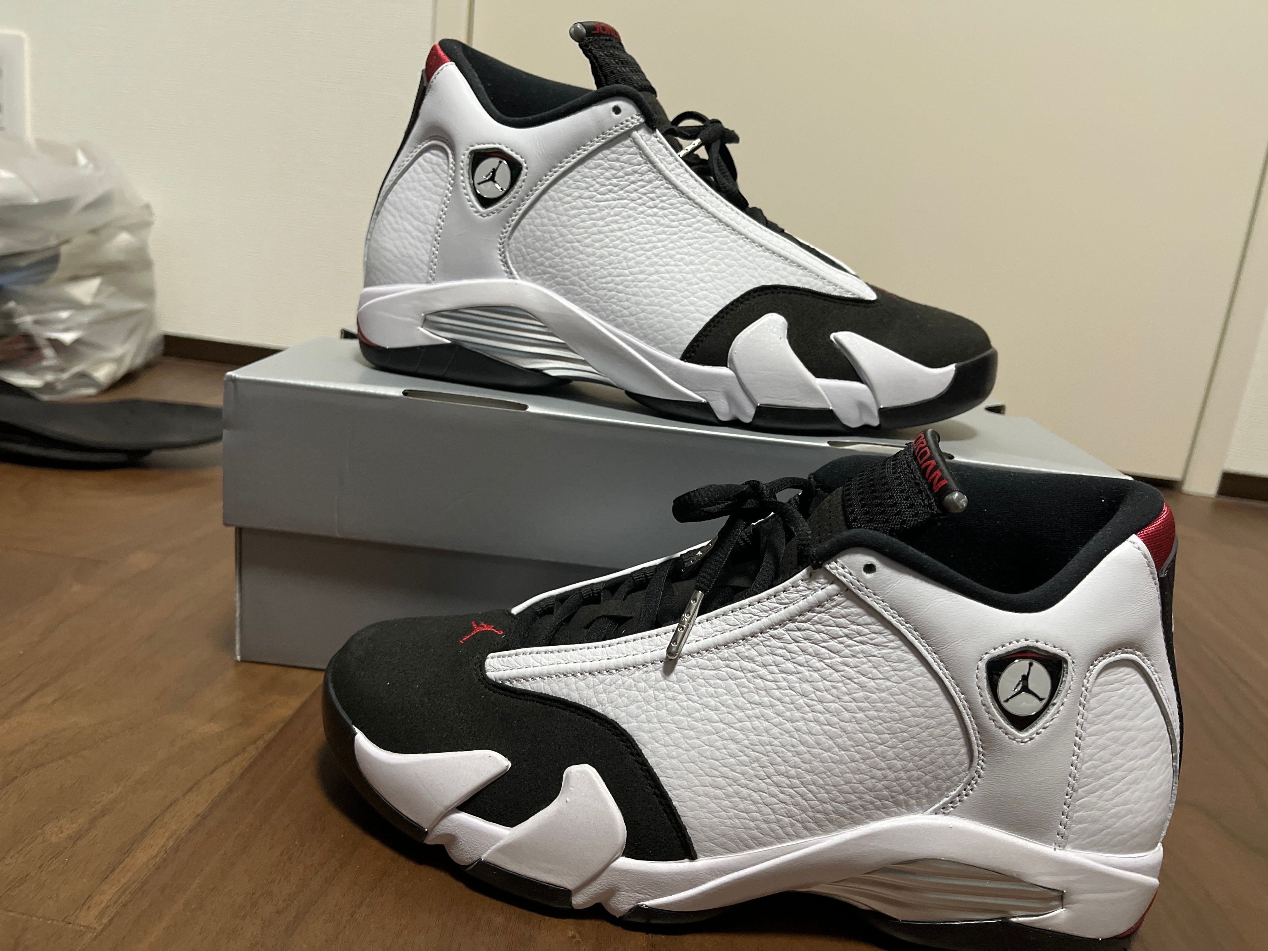 Nike Air Jordan 14 Retro "Black Toe"