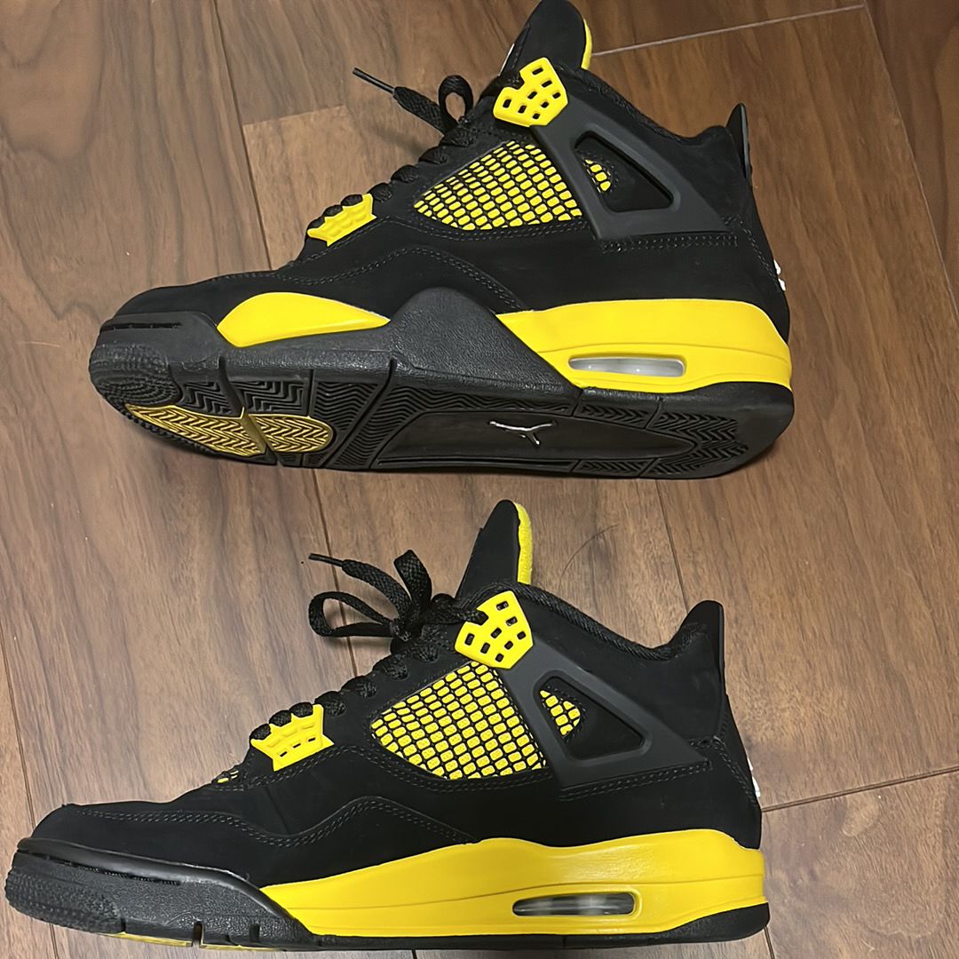 Nike Air Jordan 4 Retro "Thunder"(2023)