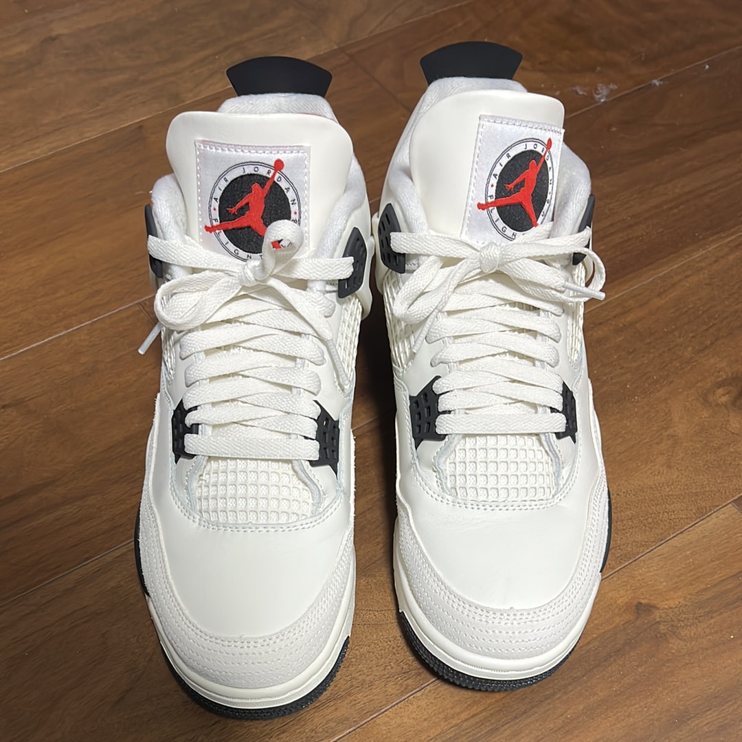 Nike Air Jordan 4 "Flight Club"