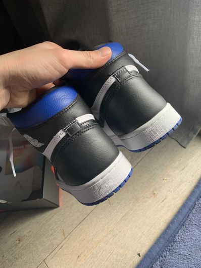 Nike Air Jordan 1 Retro High OG "Royal Toe"(2020)