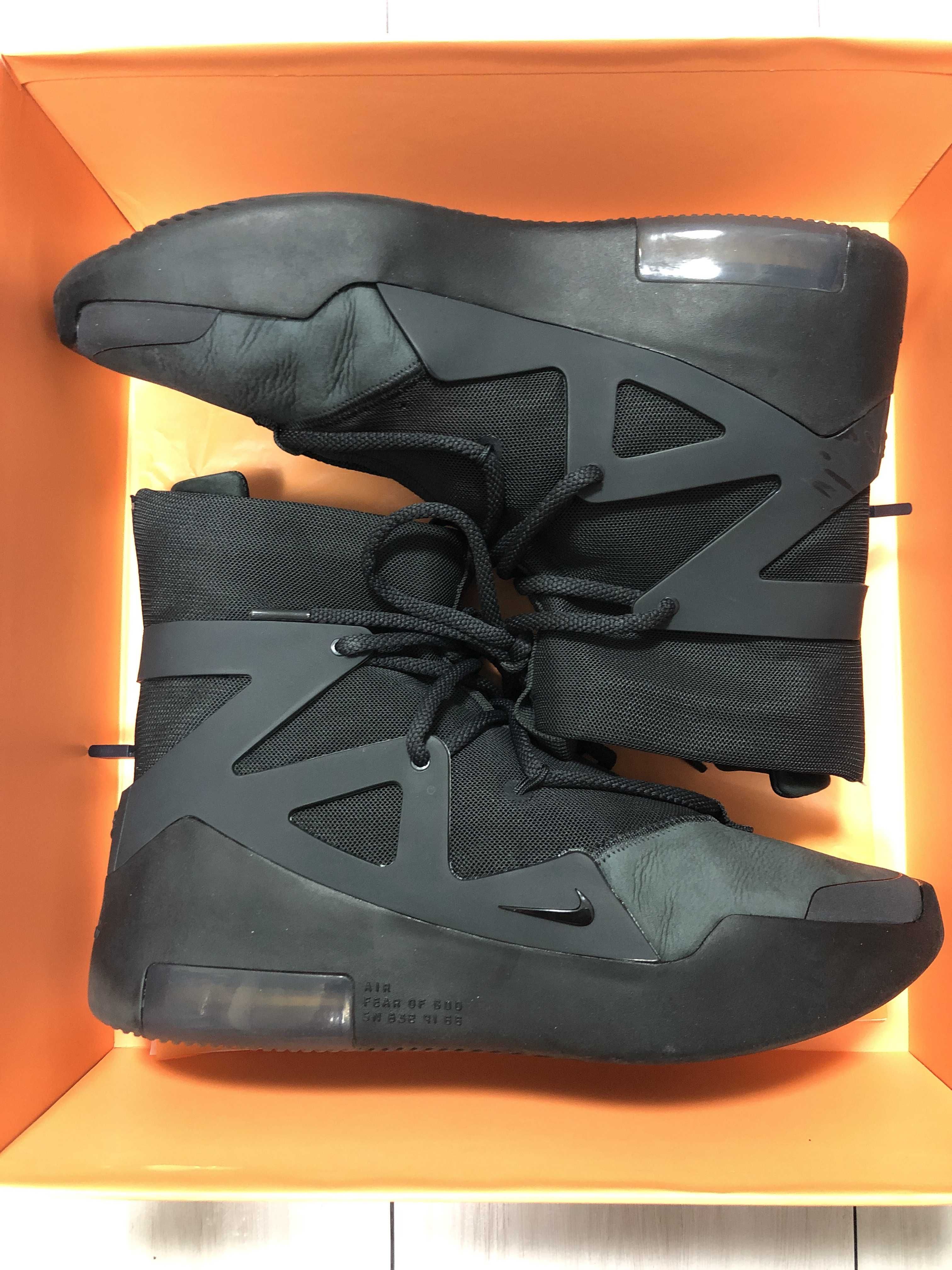 Fear Of God × Nike Air  1 "Triple Black"