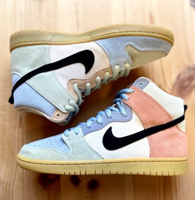 Nike SB Dunk High "Easter Spectrum"