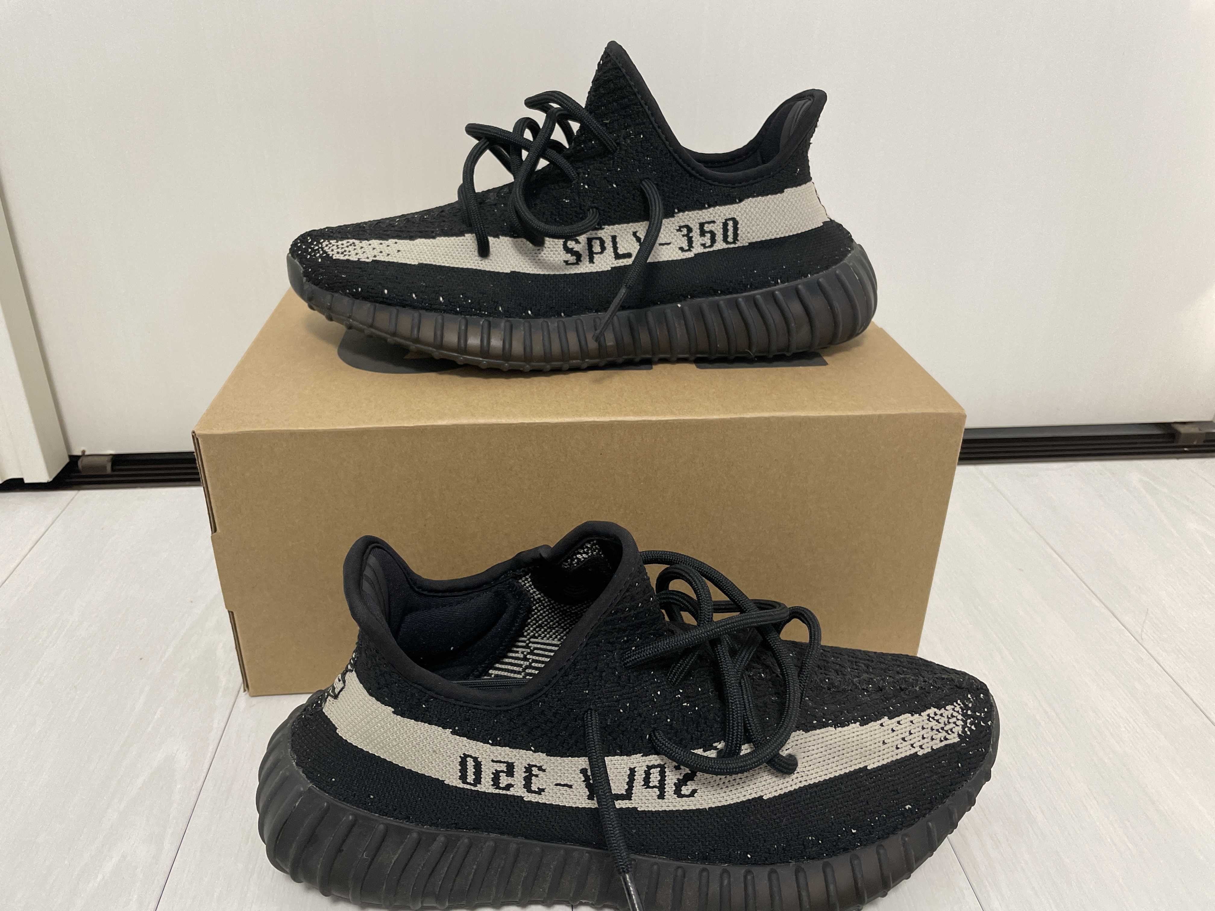 adidas YEEZY Boost 350 V2 "Oreo"