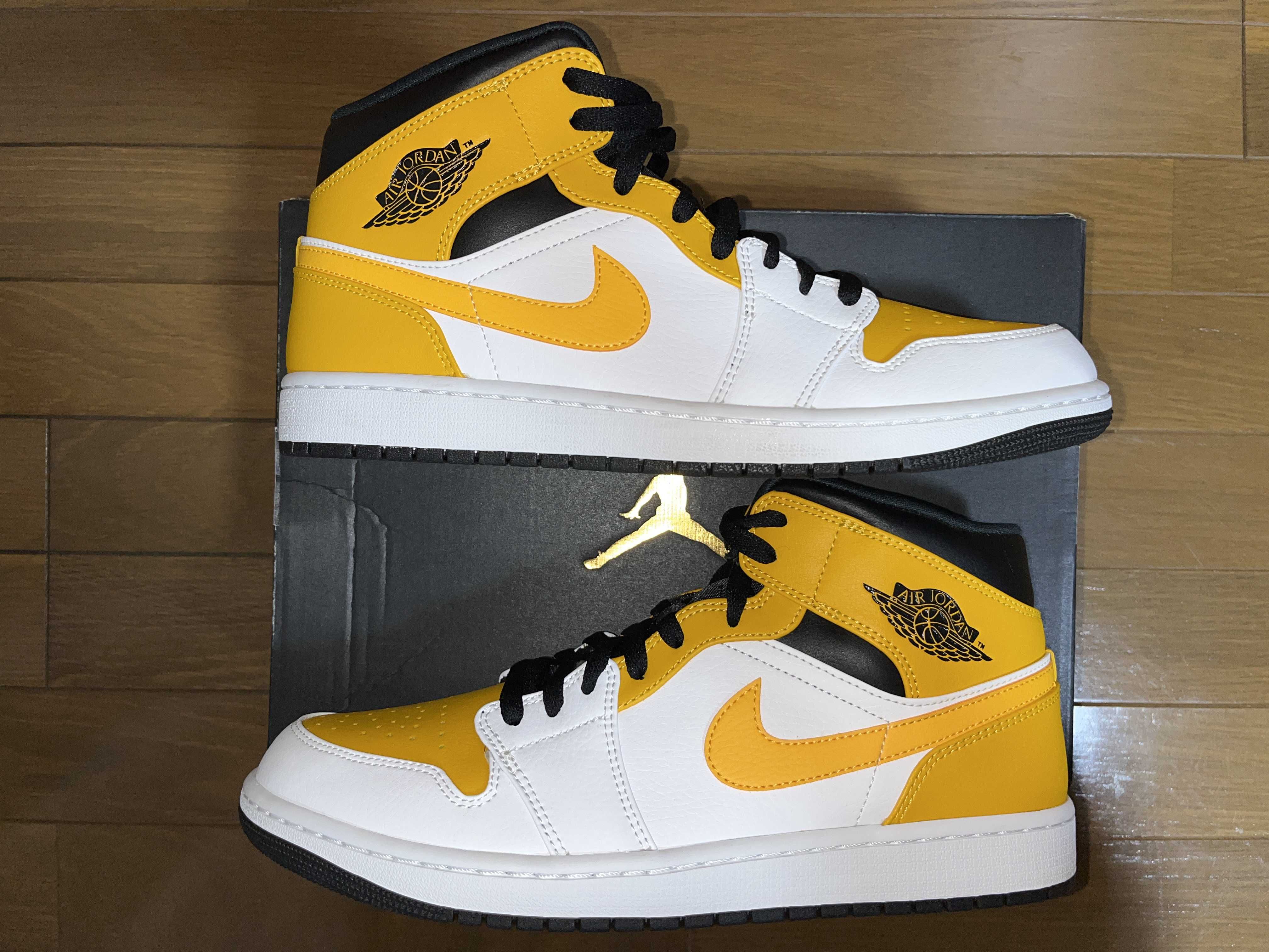 Nike Air Jordan 1 Mid "University Gold"