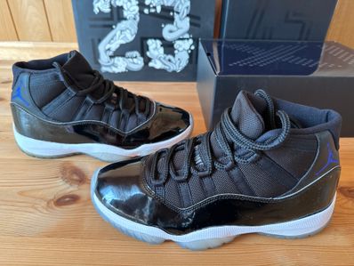 Nike Air Jordan 11 Retro "Space Jam" (2016)