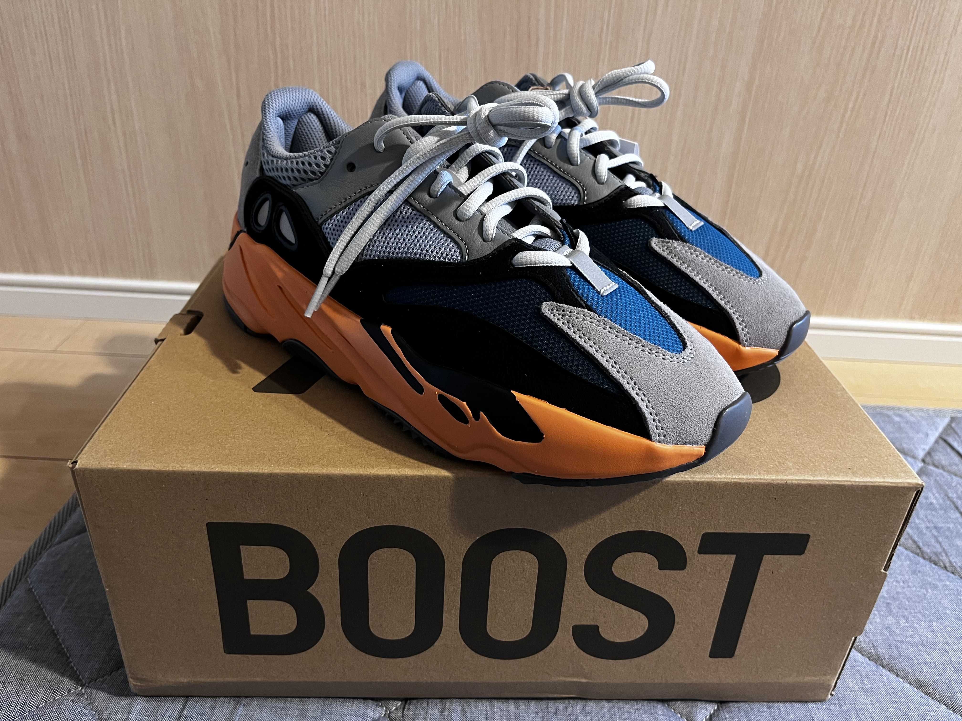 adidas YEEZY Boost 700 "Wash Orange"