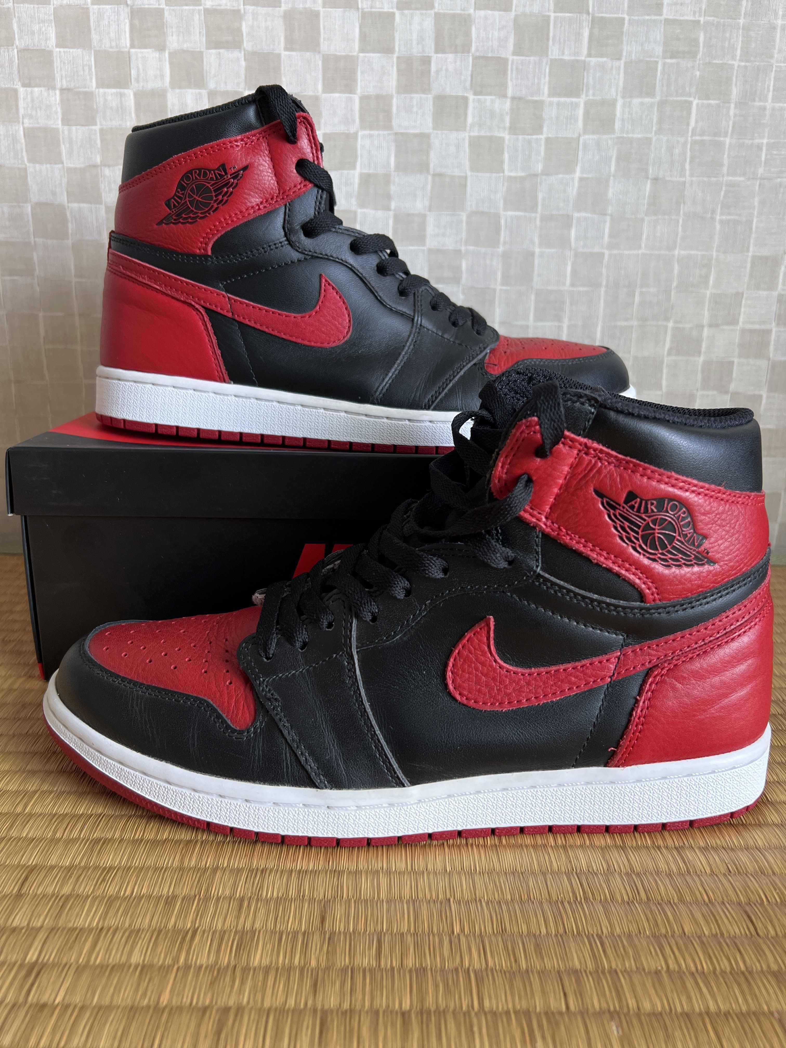 Nike Air Jordan 1 Retro High OG "Bred/Banned" (2016)