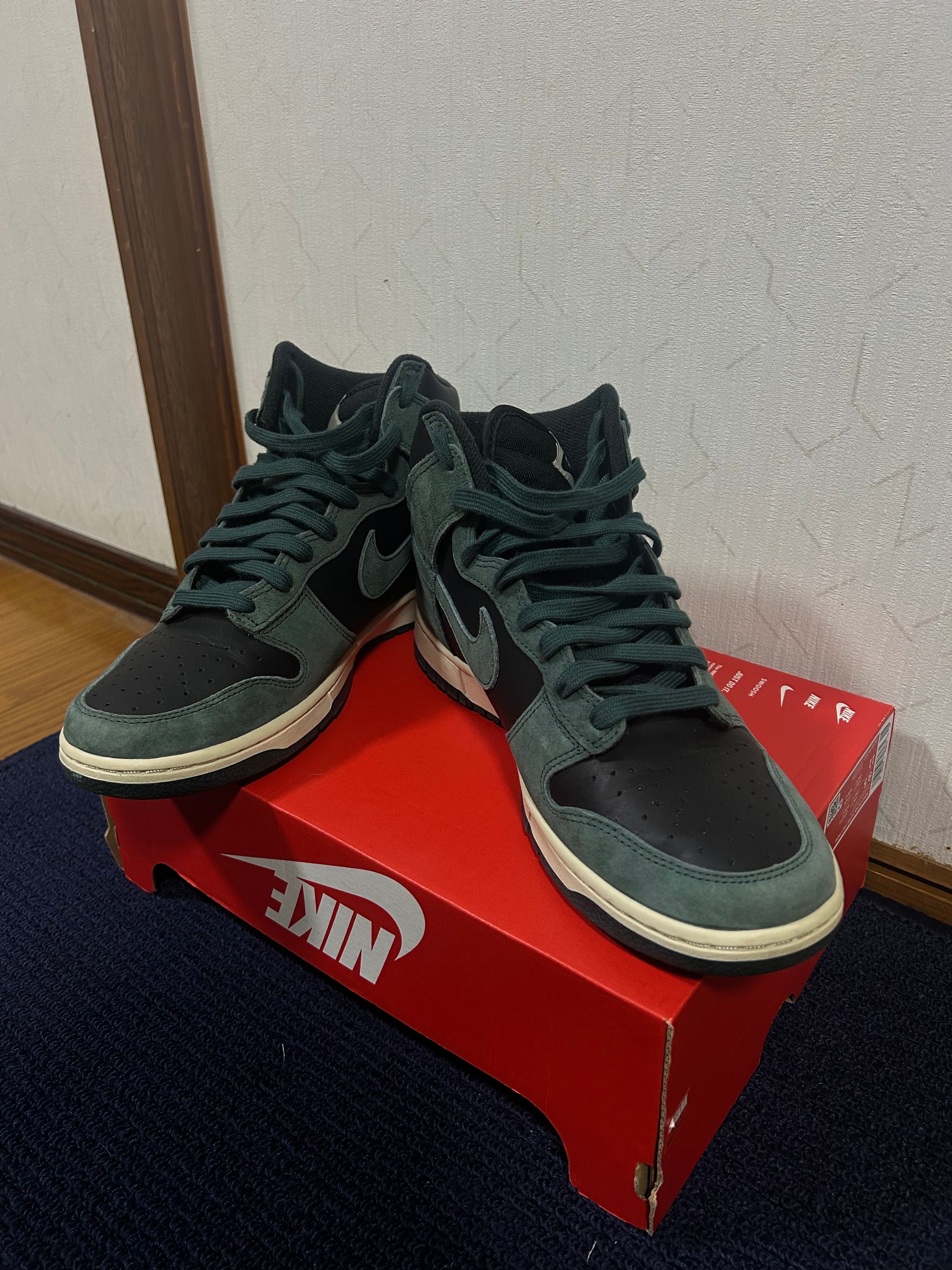 Nike Dunk High Retro PRM "Black and Deep Green"