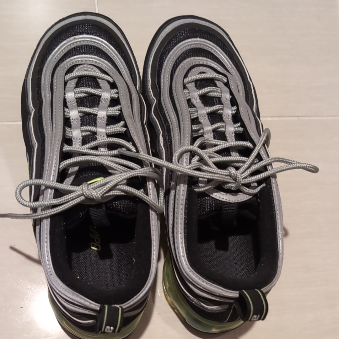 Nike Air Vapormax '97 "Black/Volt-Metallic Silver"