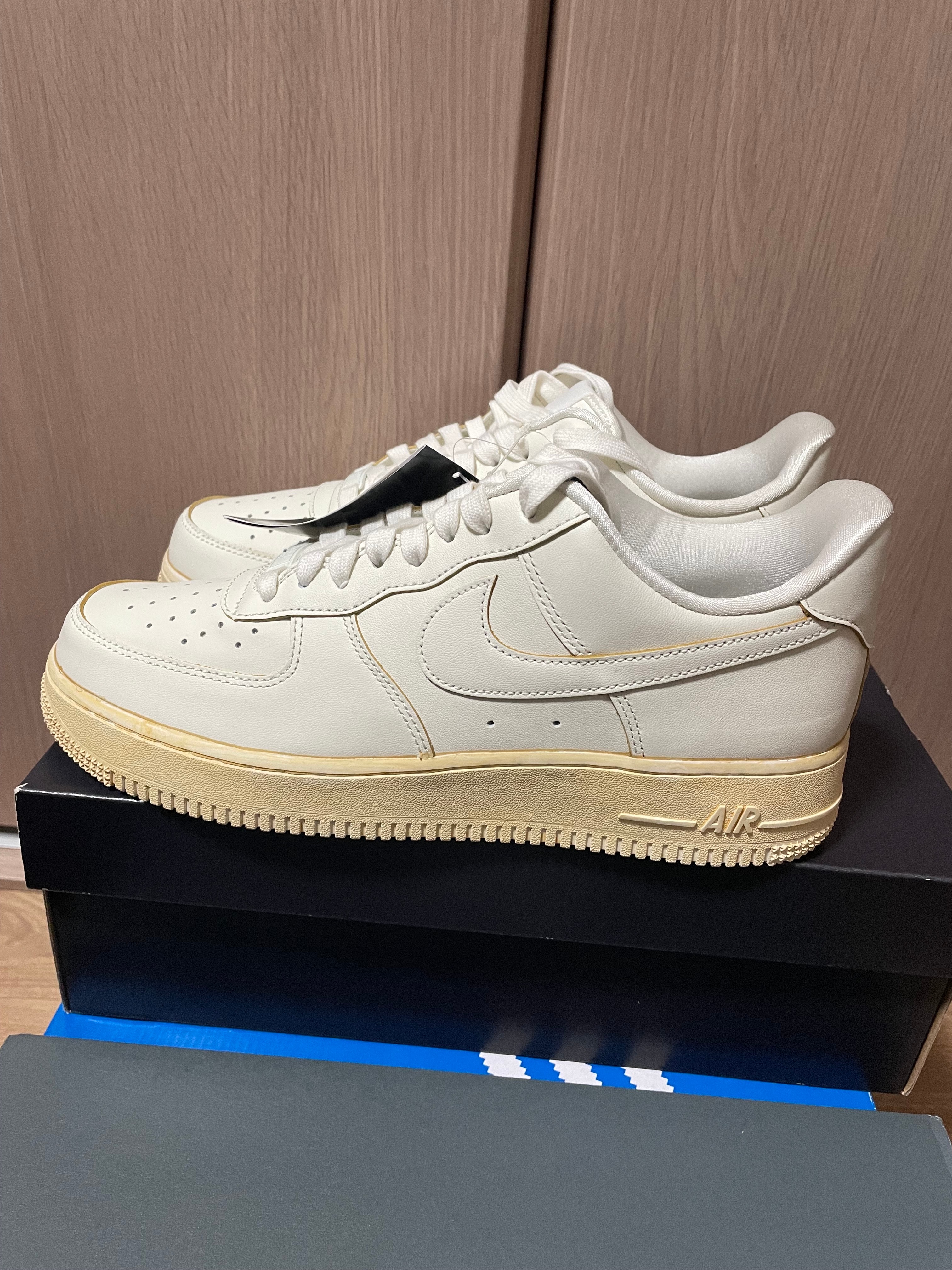 Nike Air Force 1 Low '07 LV8 "Made You Look"