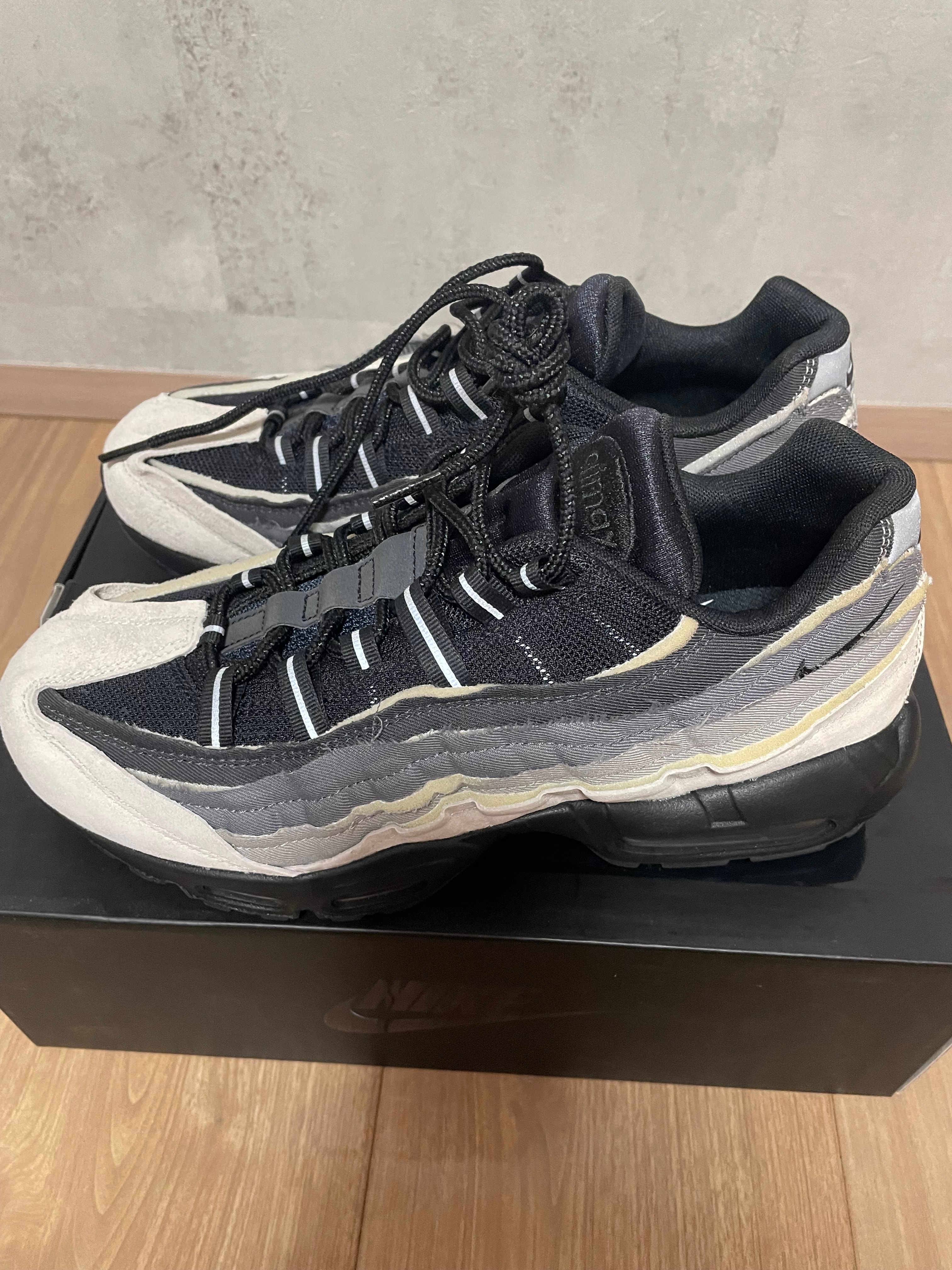 COMME des GARCONS × Nike Air Max 95 "Charcoal"