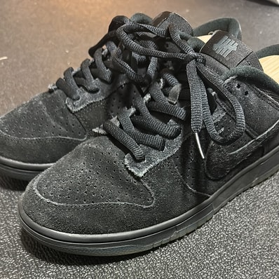 UNDEFEATED × Nike Dunk Low SP "5 ON IT"