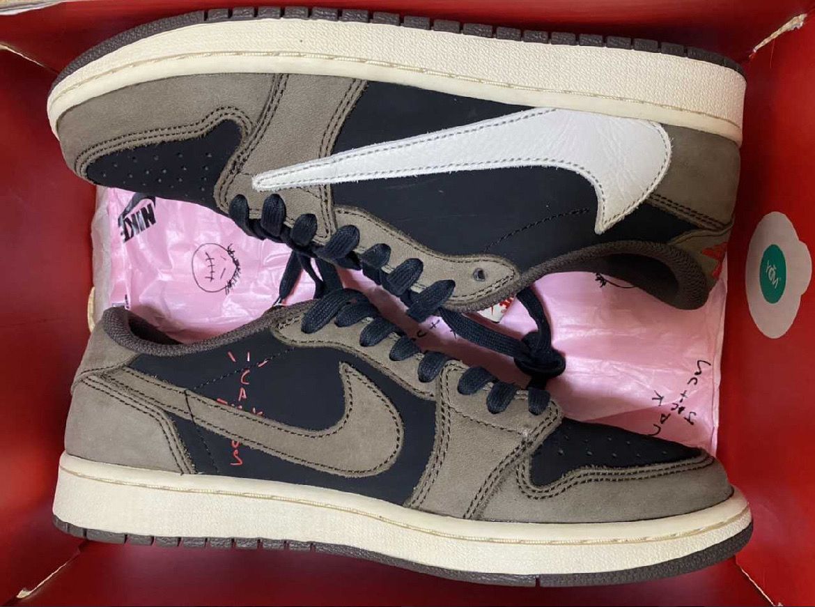 Travis Scott × Nike Air Jordan 1 Low OG SP-T "Black/Dark Mocha"