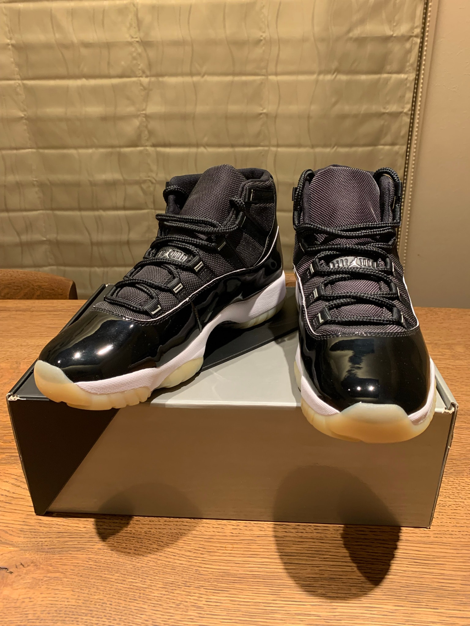 Nike Air Jordan 11 "Jubilee"