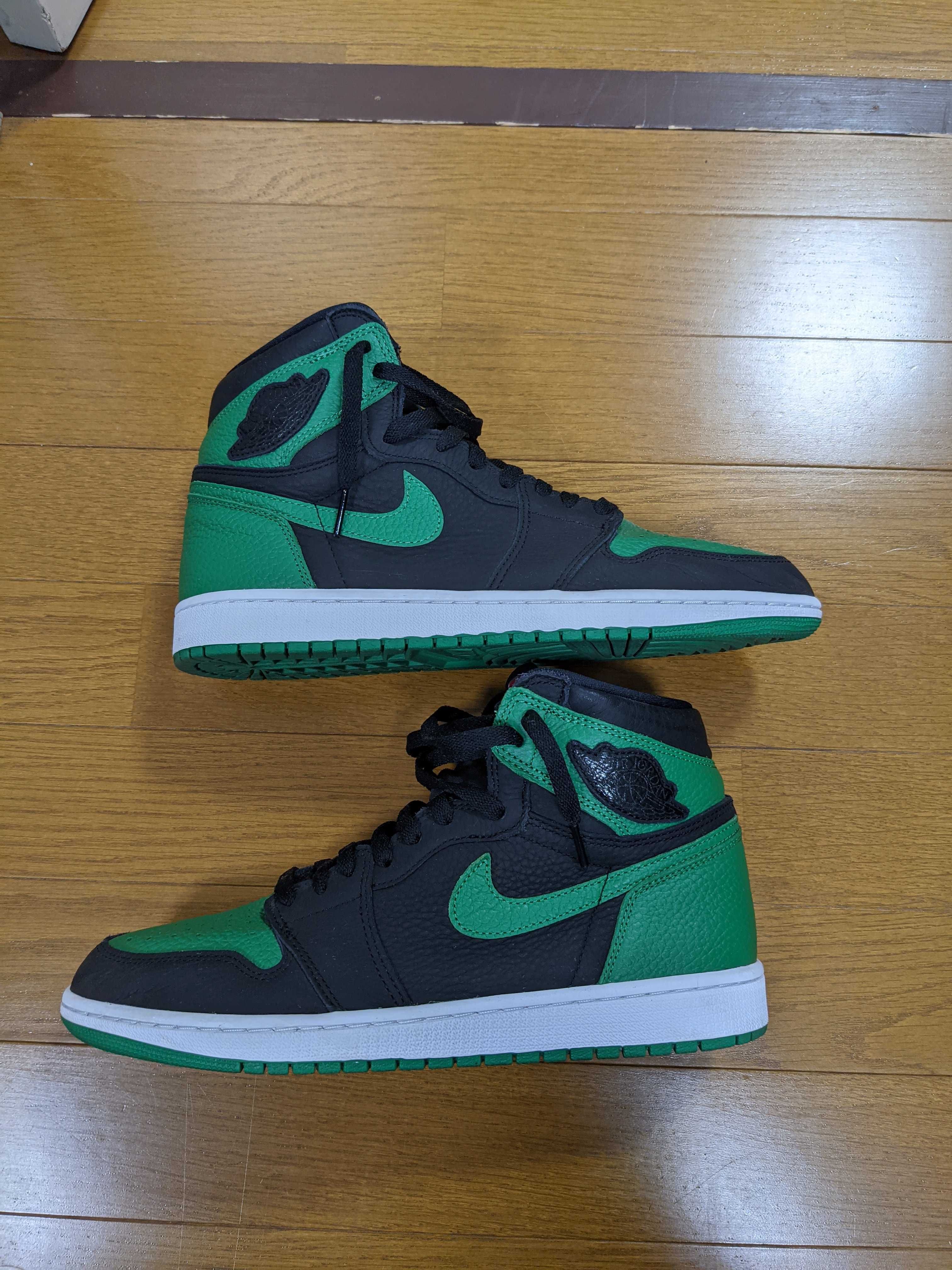 Nike Air Jordan 1 Retro High OG "Black/Pine Green" (2020)