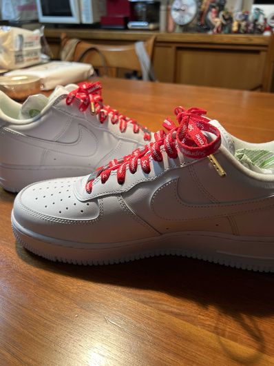 Supreme × Nike Air Force 1 Low "White"