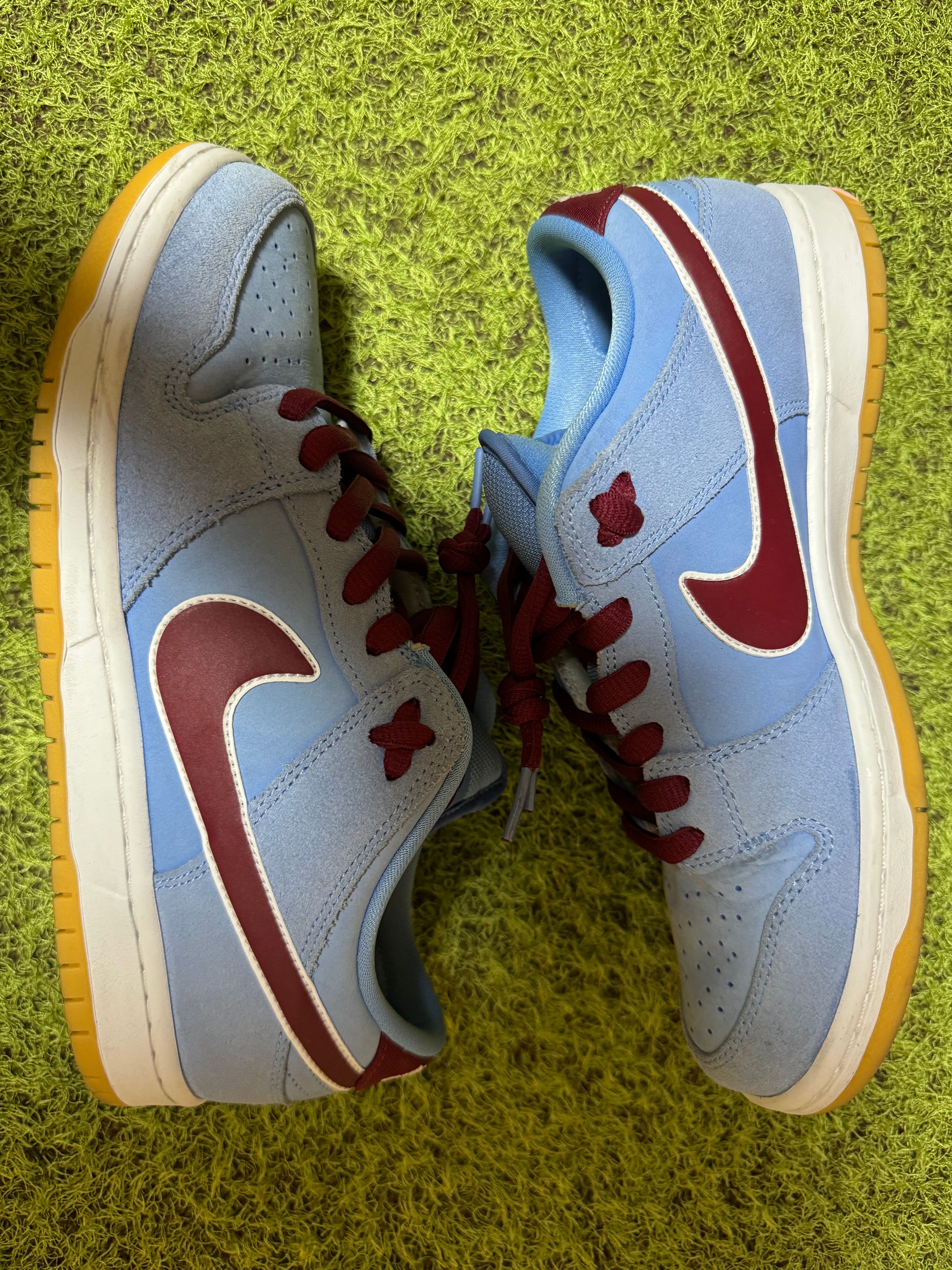 Nike SB Dunk Low Pro "Philadelphia Phillies/Valor Blue and Team Maroon"