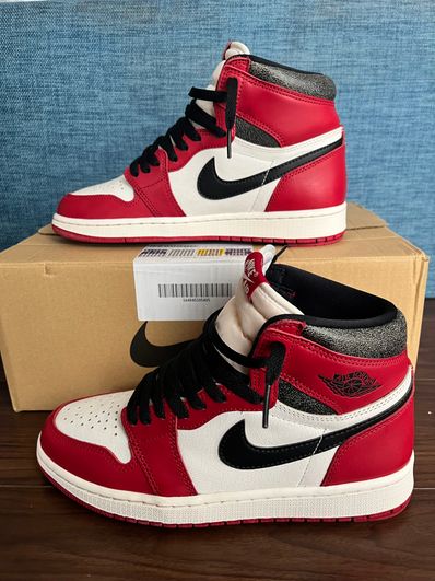 Nike Air Jordan 1 High OG "Lost & Found/Chicago"