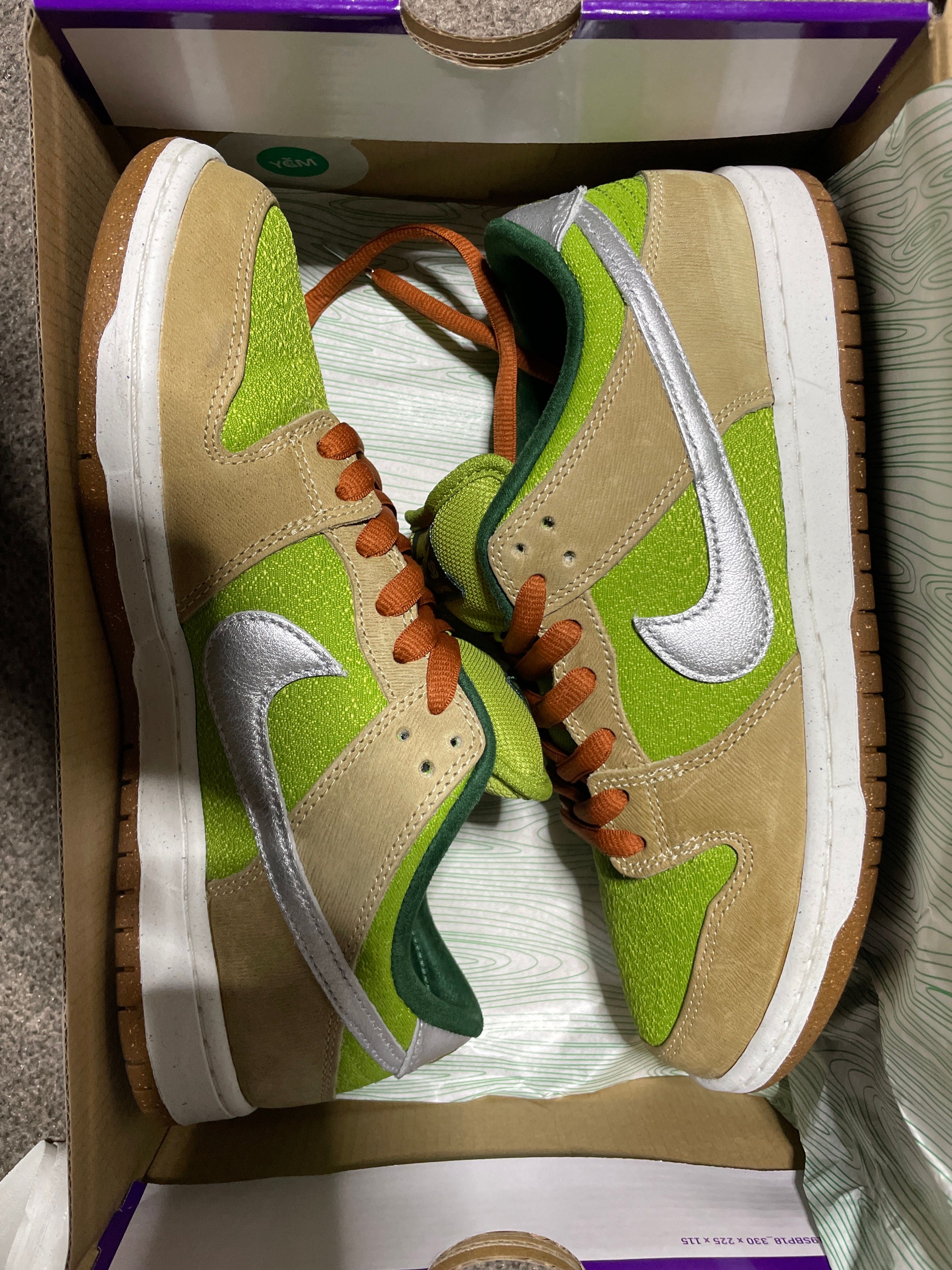 Nike SB Dunk Low Pro "Escargot/Sesame and Pear"