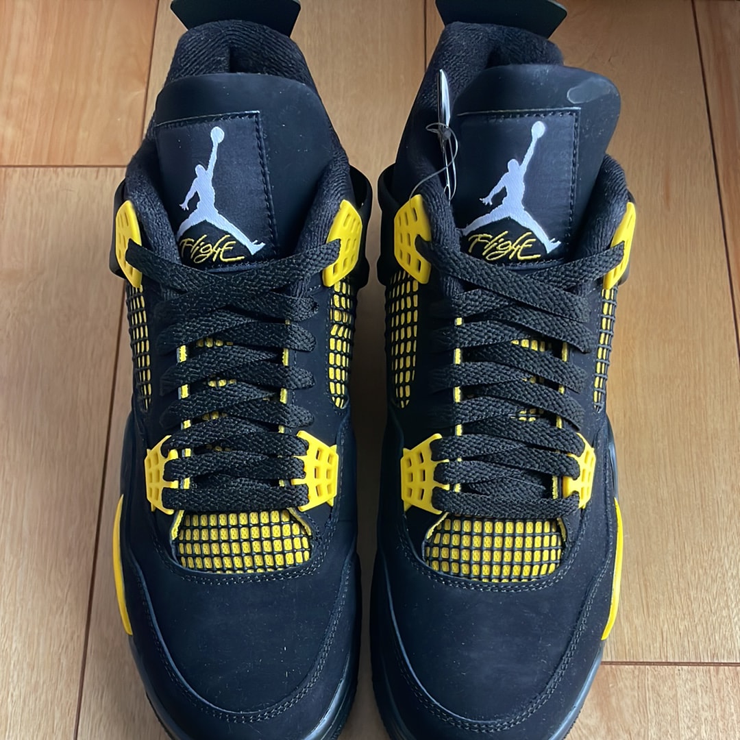Nike Air Jordan 4 Retro "Thunder"(2023)