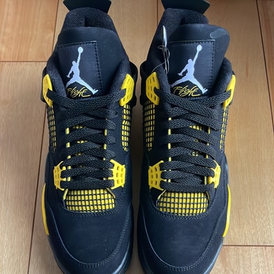 Nike Air Jordan 4 Retro "Thunder"(2023)