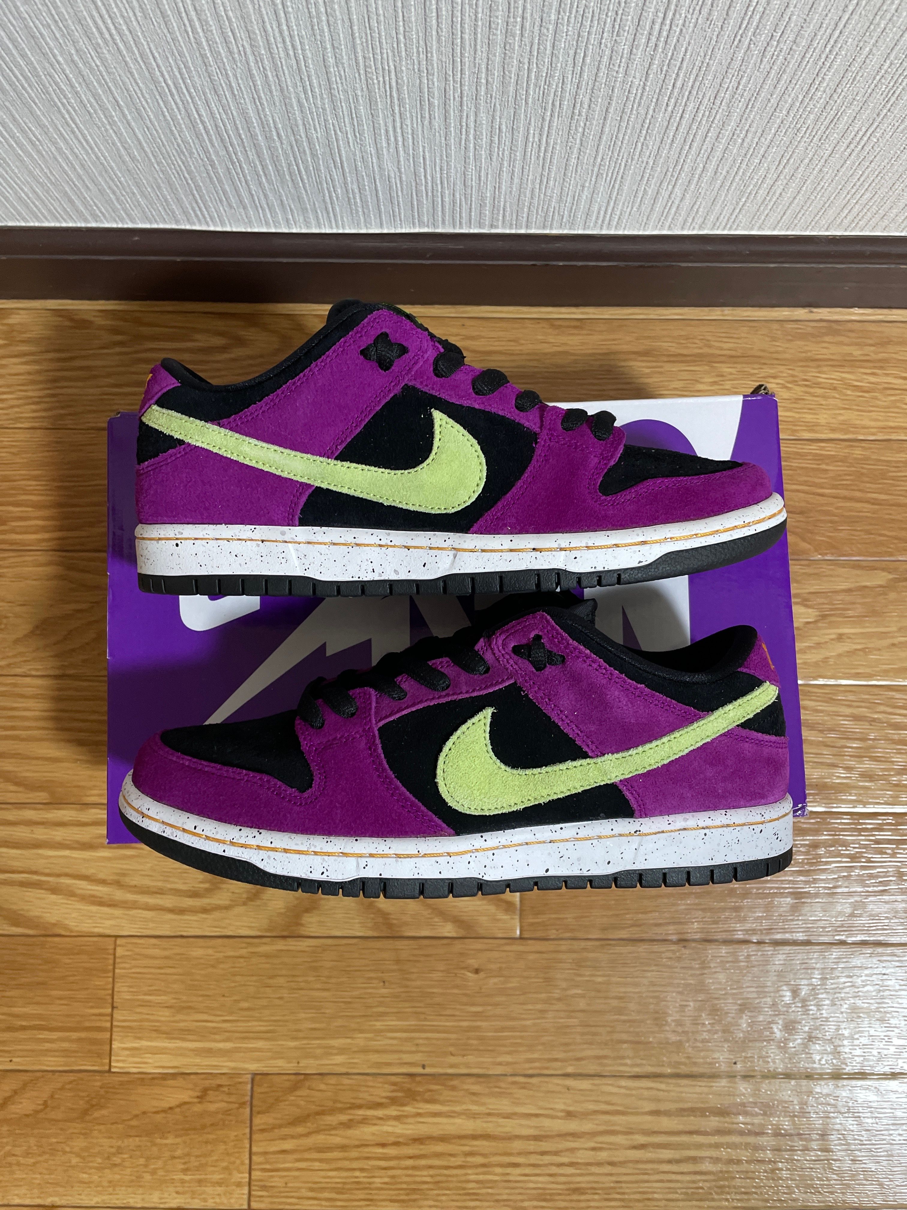 Nike SB Dunk Low "Red Plum"