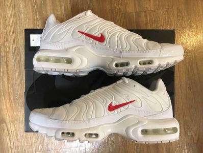 Supreme x Nike Air Max Plus TN "White/Speed Red"
