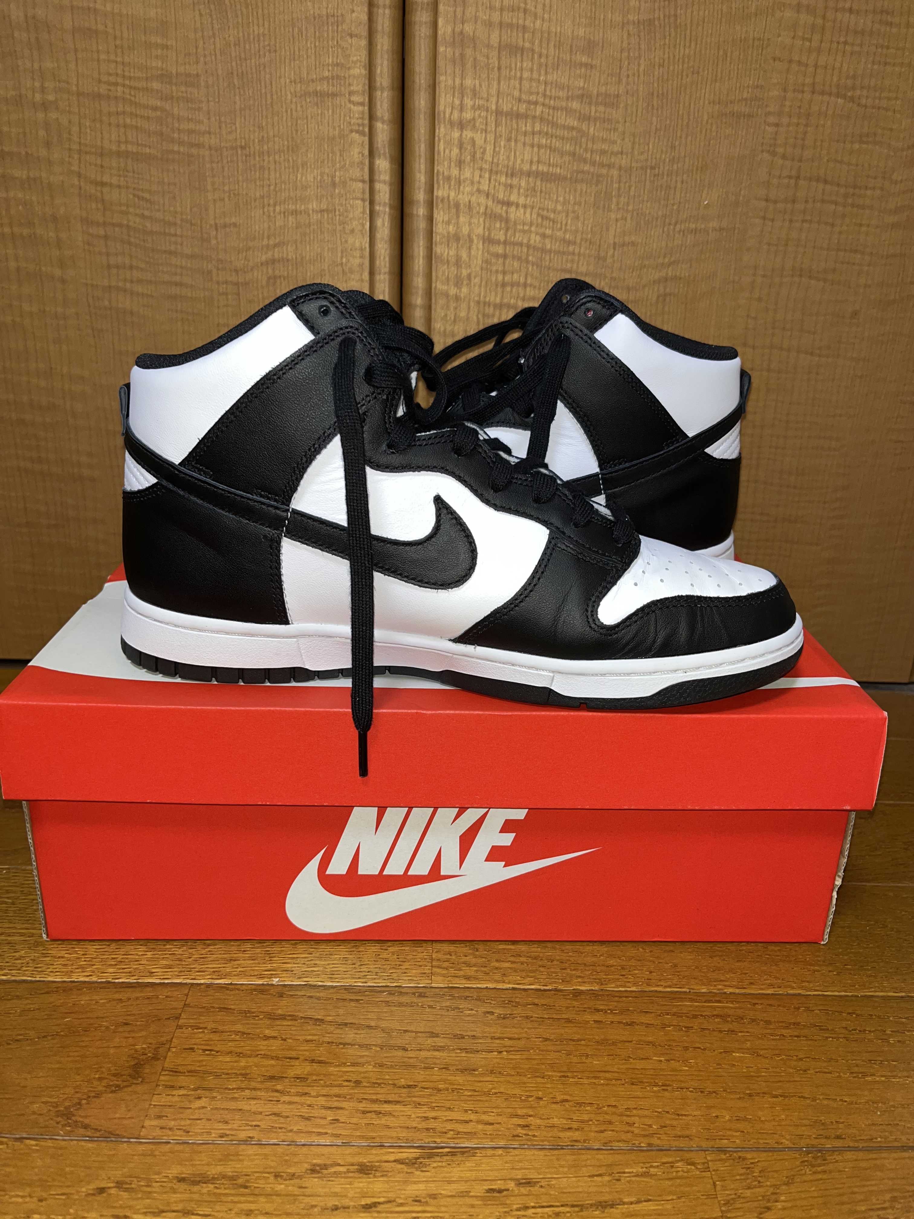 Nike Dunk High "Black and White"