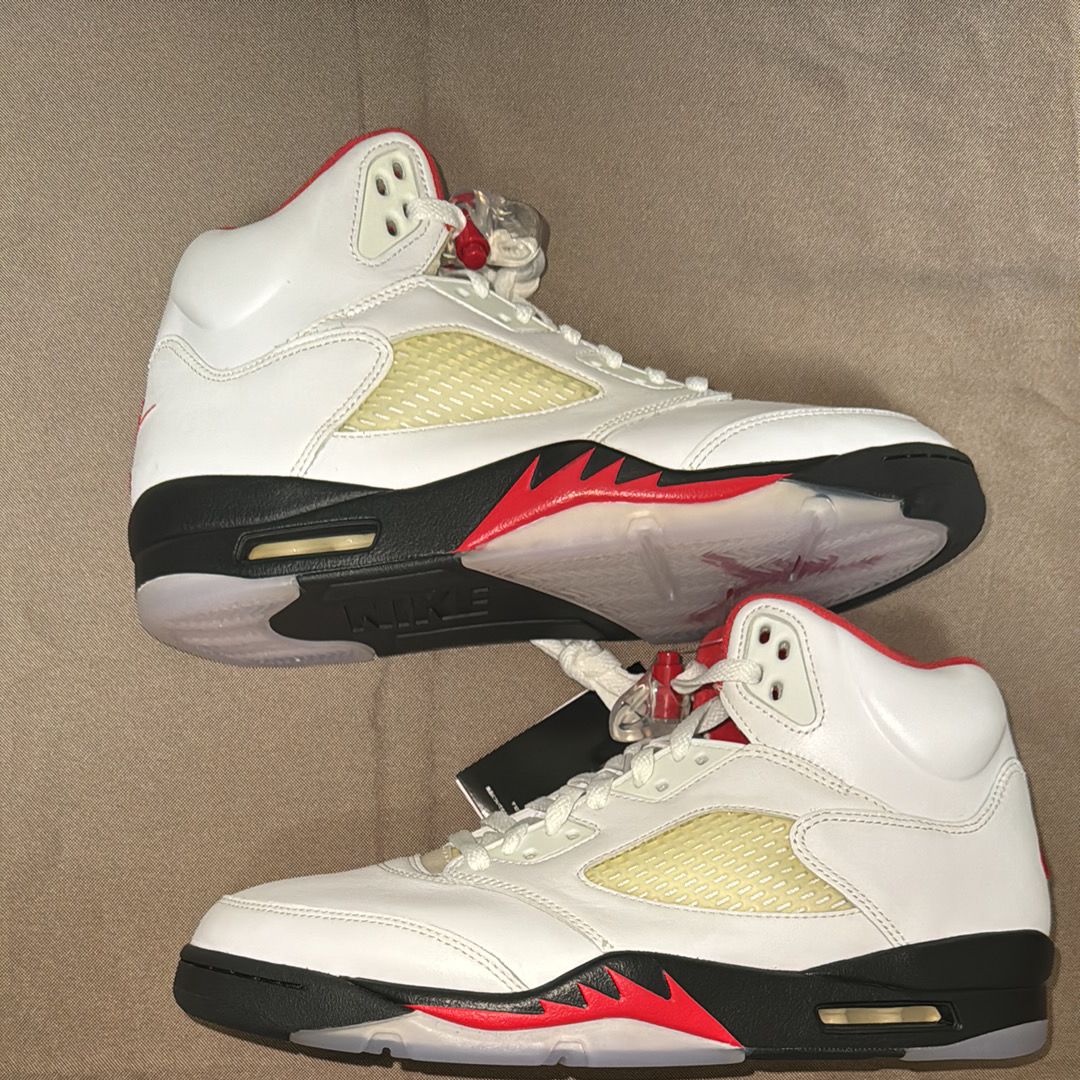 Nike Air Jordan 5 Retro "Fire Red" (2020)