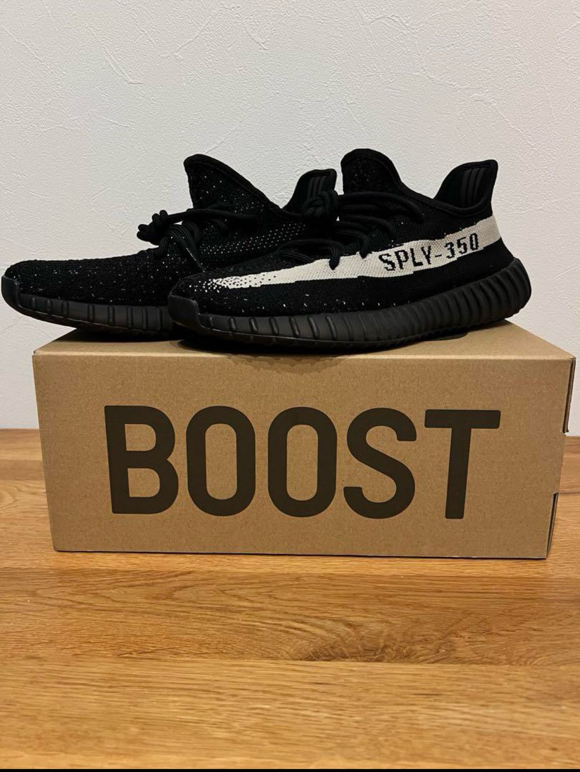 adidas YEEZY Boost 350 V2 "Oreo"