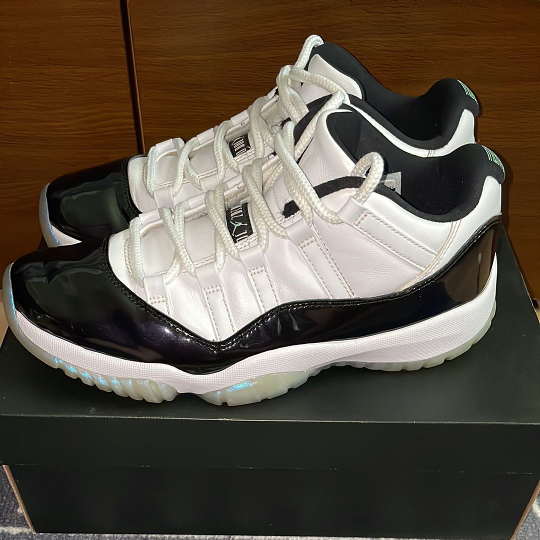 NIKE AIR JORDAN 11 LOW EASTER