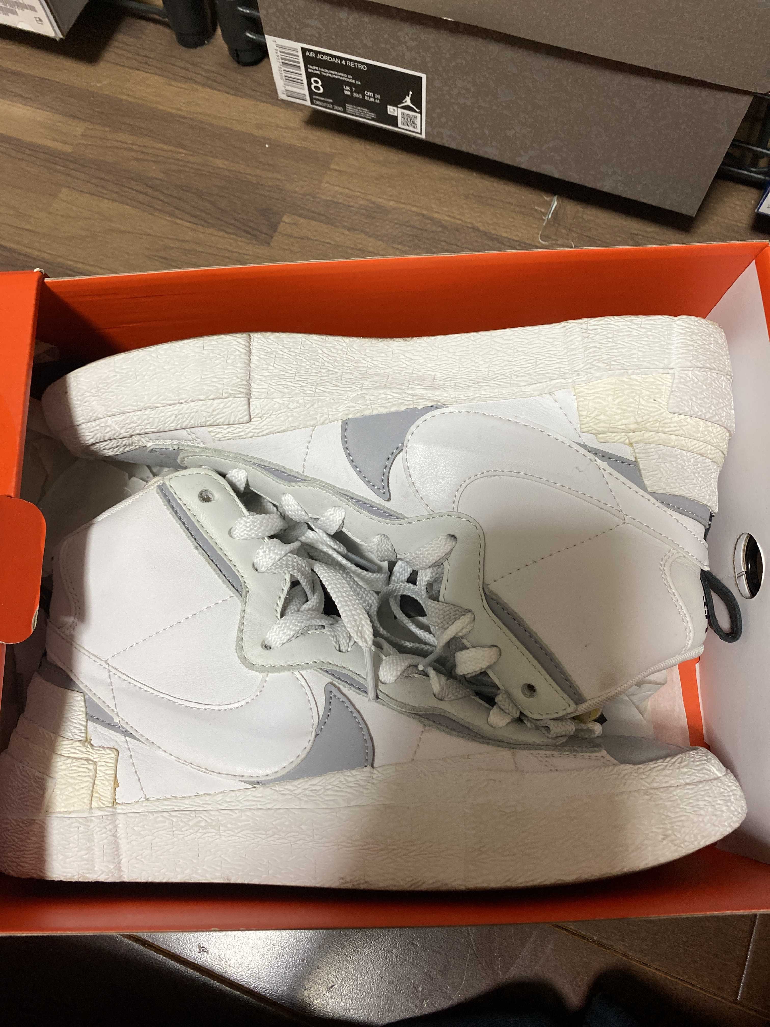 sacai × NIKE BLAZER MID "WHITE/WOLF GREY"