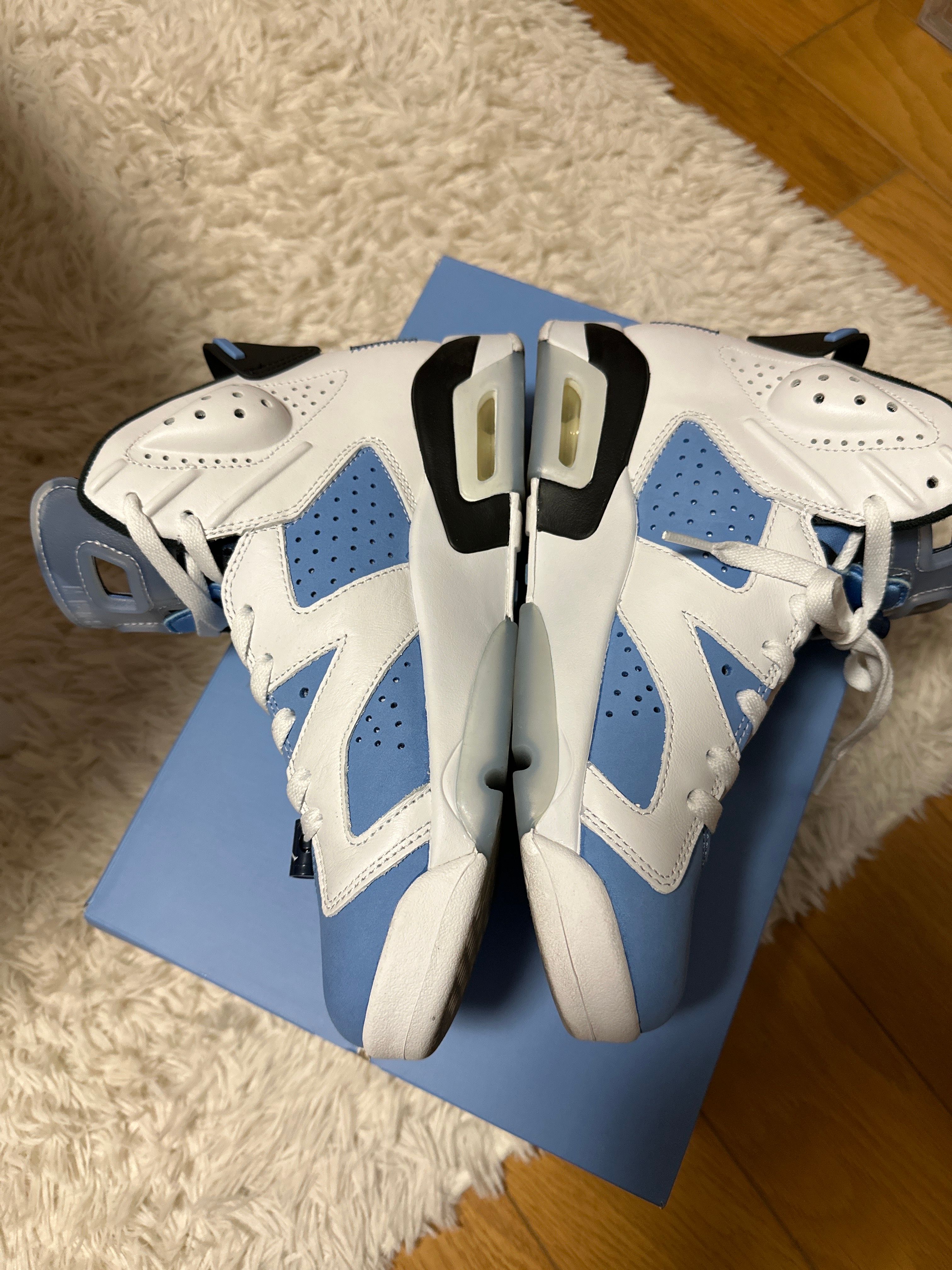 Nike Air Jordan 6 "UNC"
