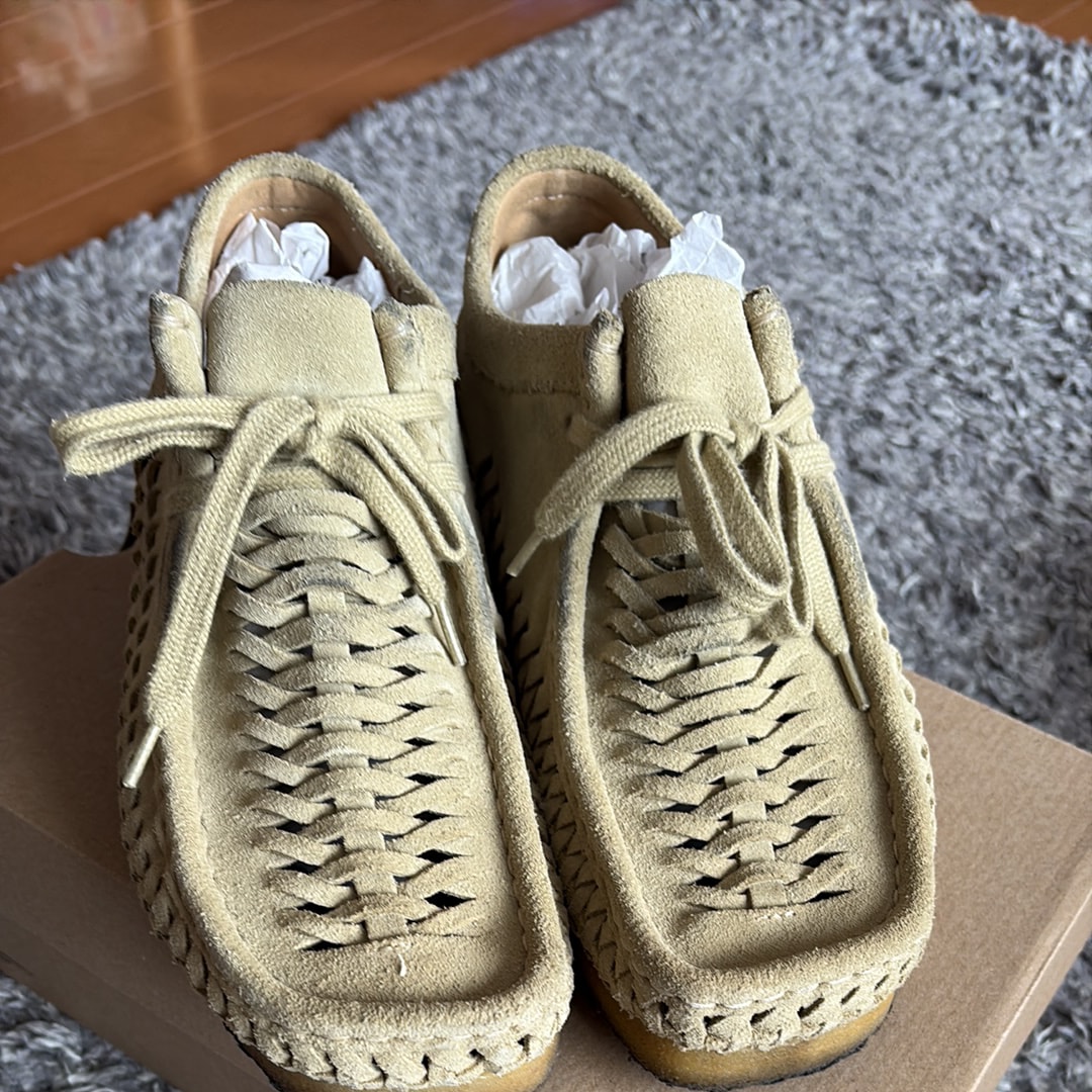 CLARKS × SUPREME WALLABEE "BEIGE"