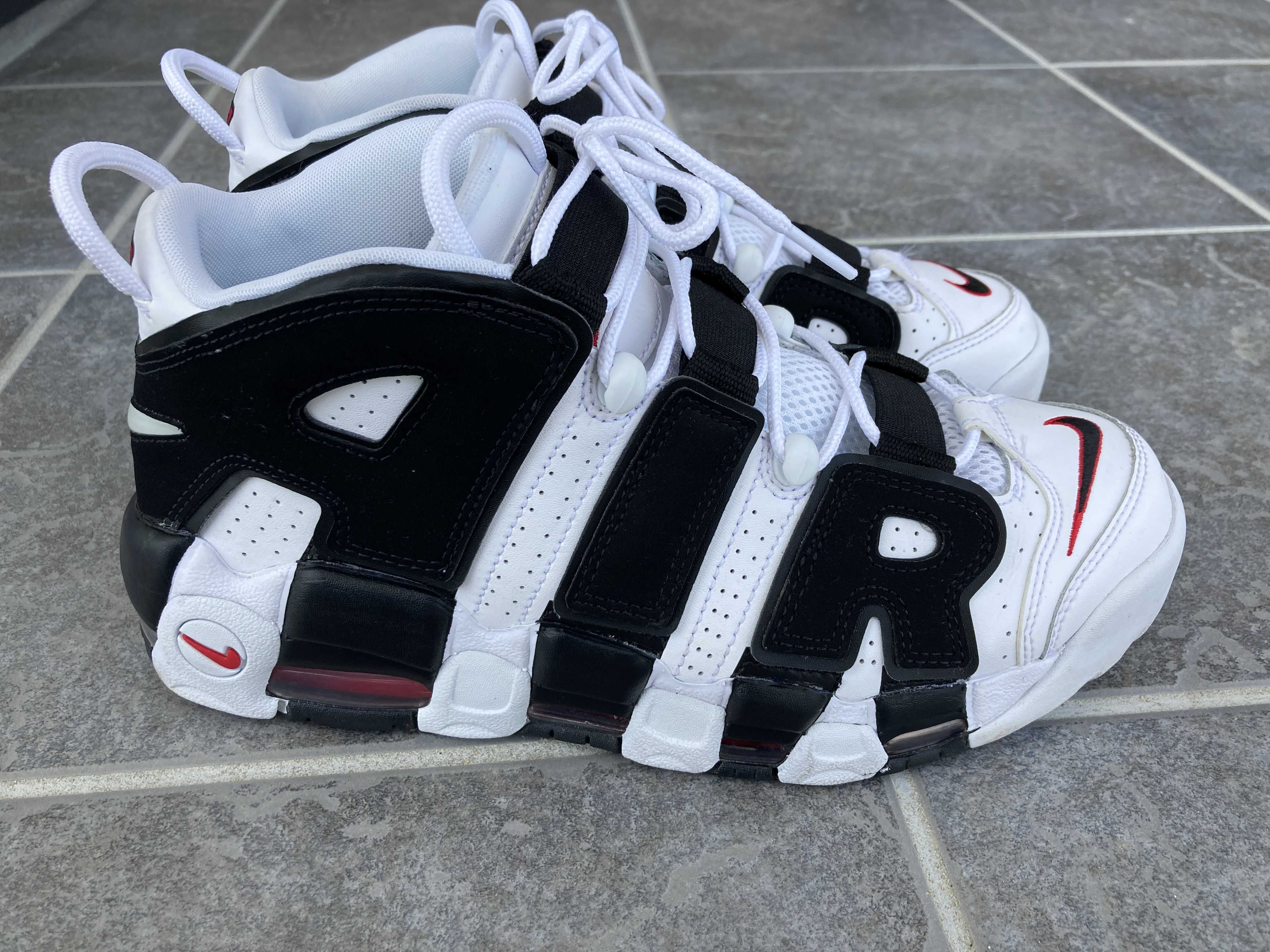 NIKE AIR MORE UPTEMPO "WHITE/BLACK/UNIVERSITY RED"(2020)