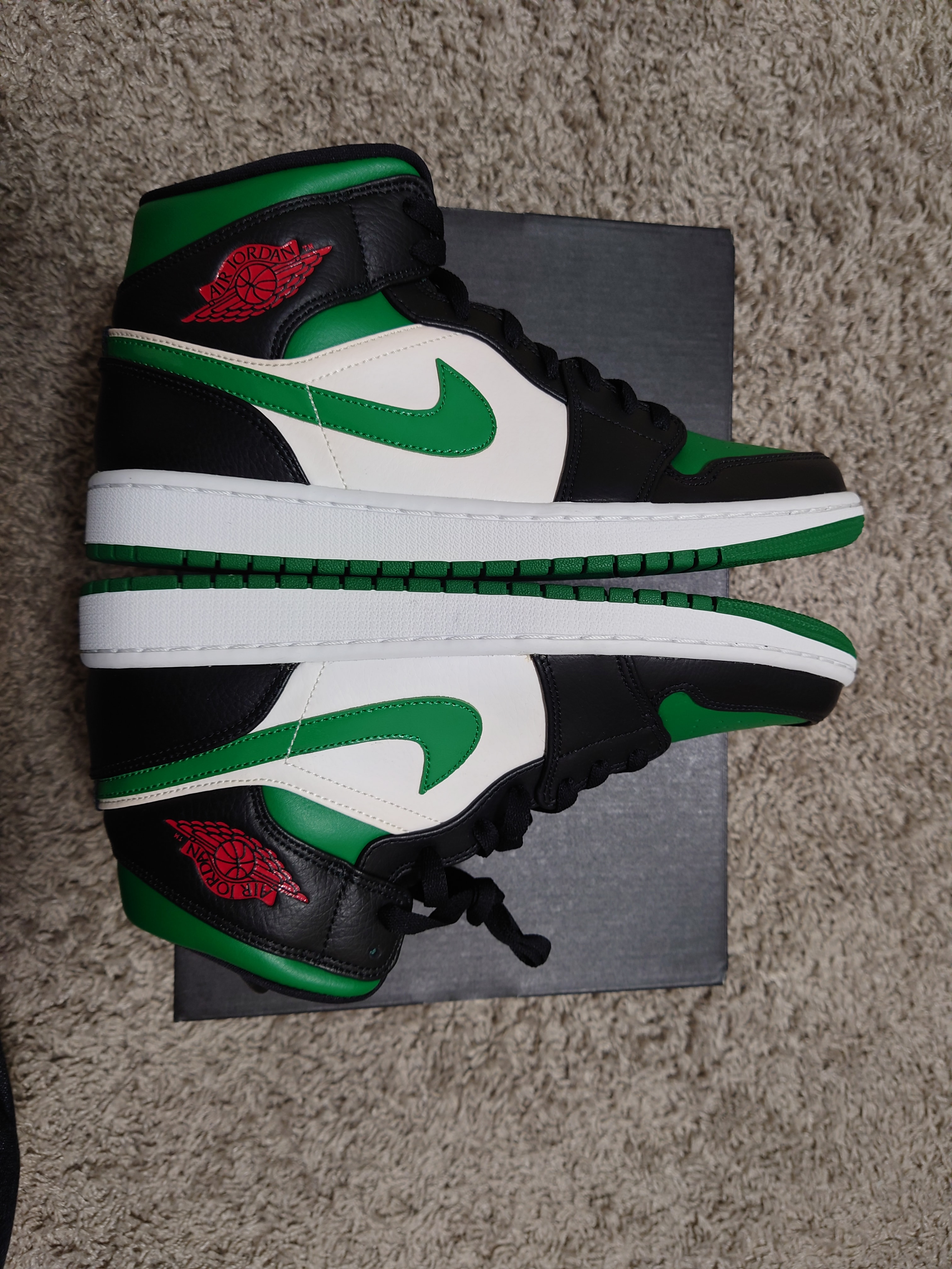 NIKE AIR JORDAN 1 MID "PINE GREEN"