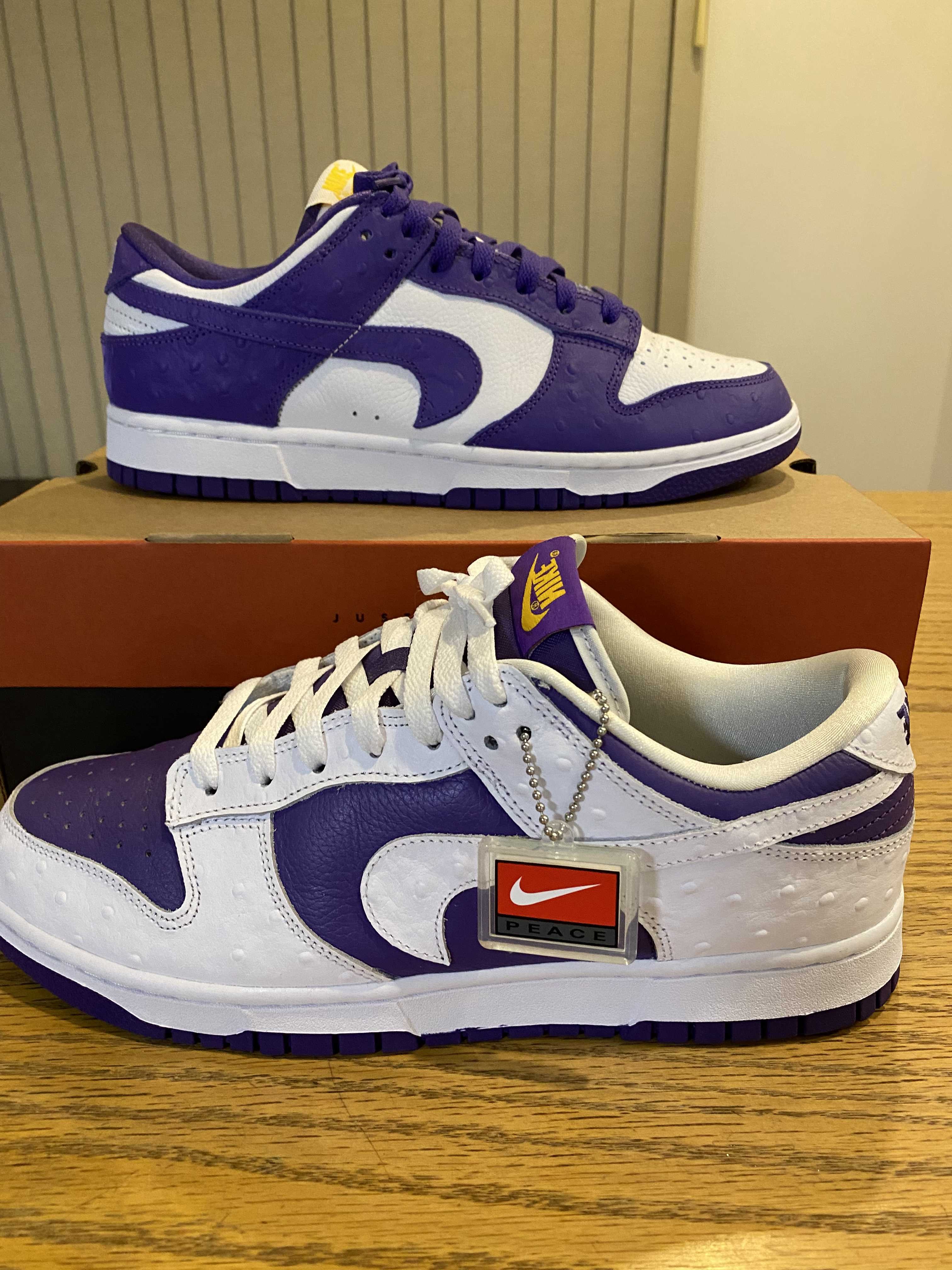 Nike Women's Dunk Low "Made You Look"