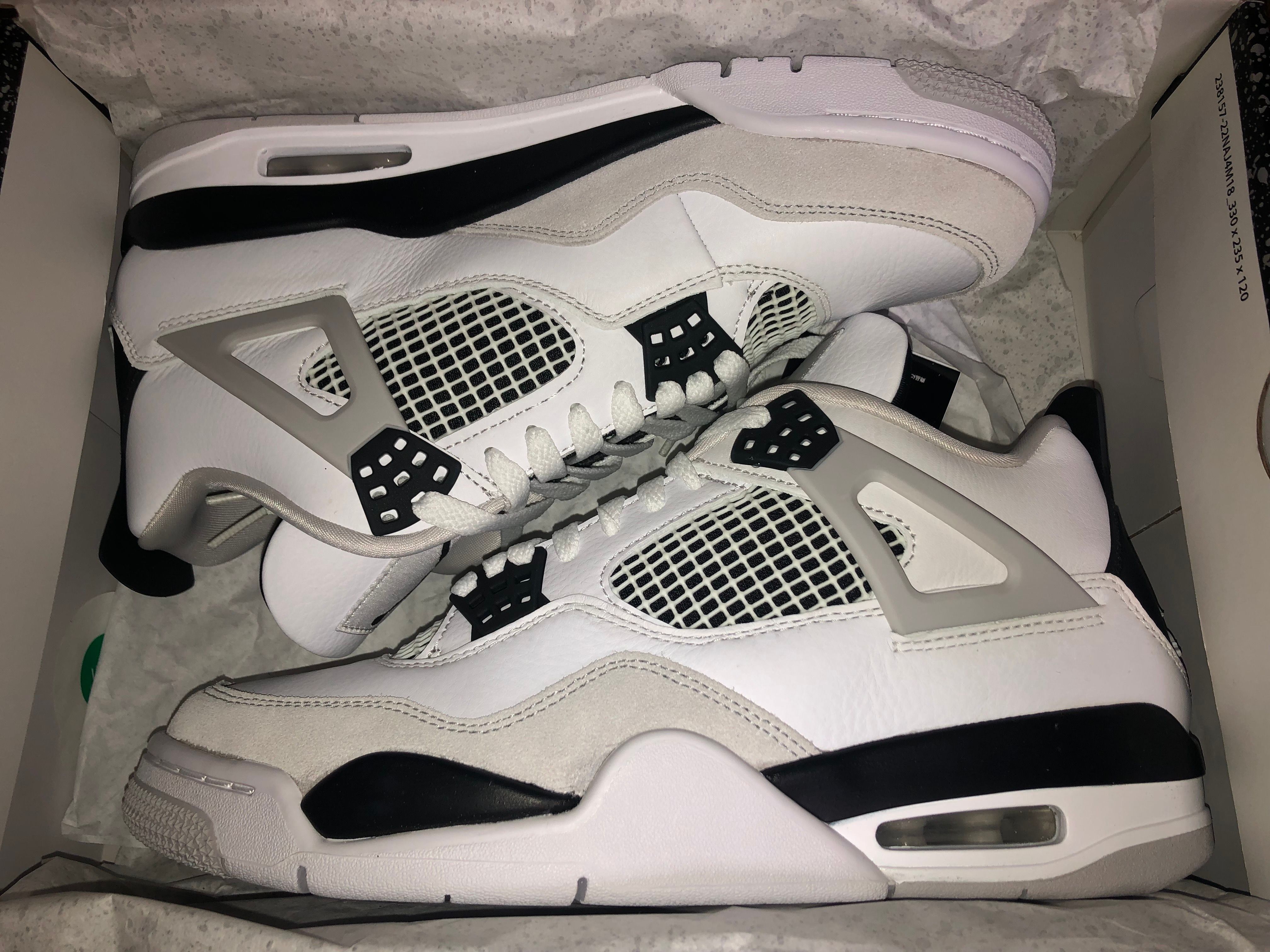 Nike Air Jordan 4 "Military Black"