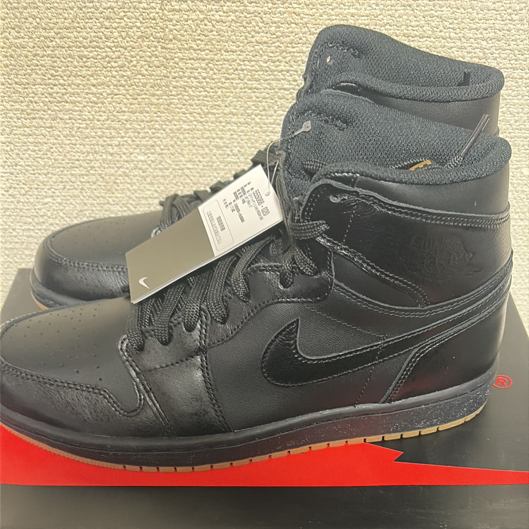 ナイキ エアジョーダン1 レトロ ハイ "ブラック ガム"