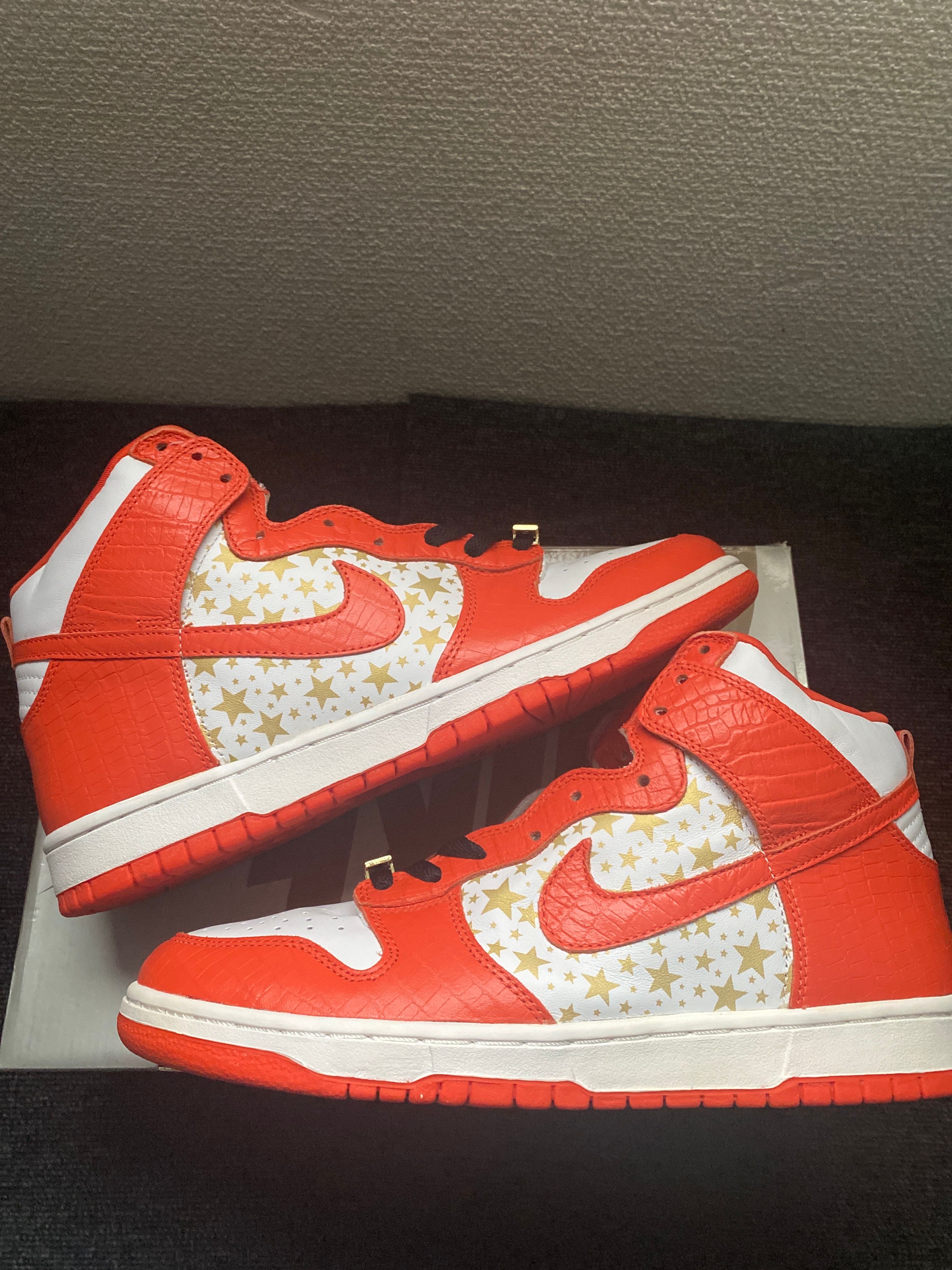 Supreme × Nike SB Dunk High "Orange Stars"