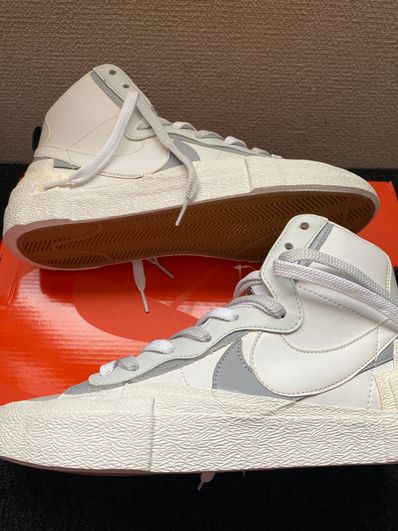 sacai × NIKE BLAZER MID "WHITE/WOLF GREY"