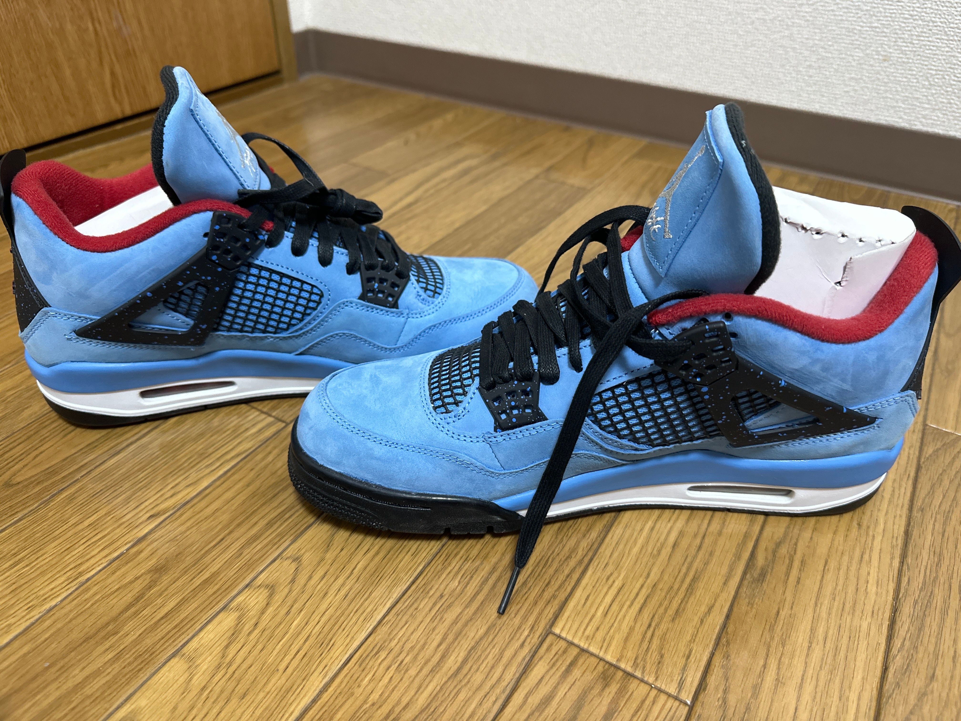 Travis Scott × Nike Air Jordan 4 Retro Cactus Jack "University Blue"