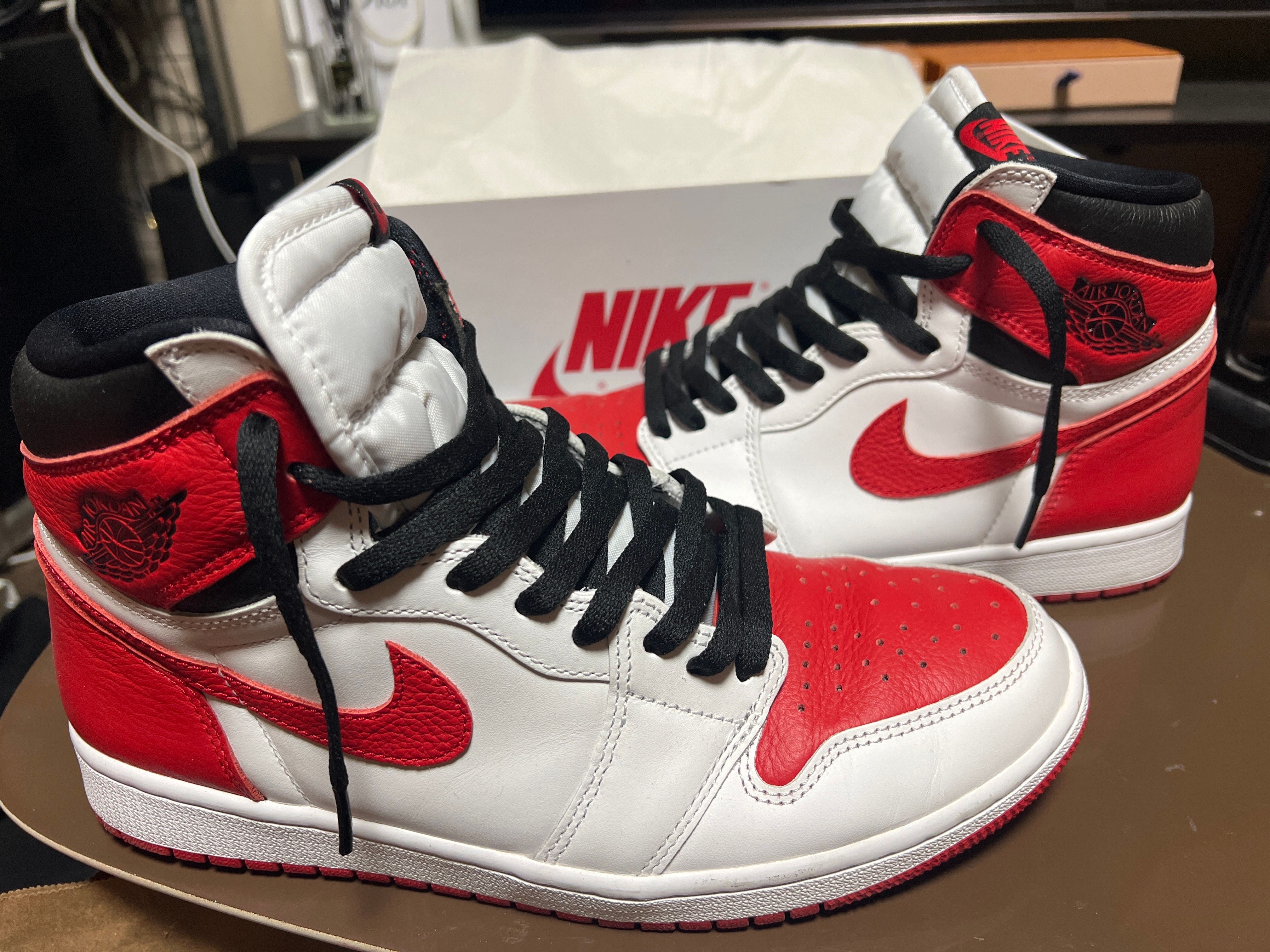 Nike Air Jordan 1 High OG "Heritage"