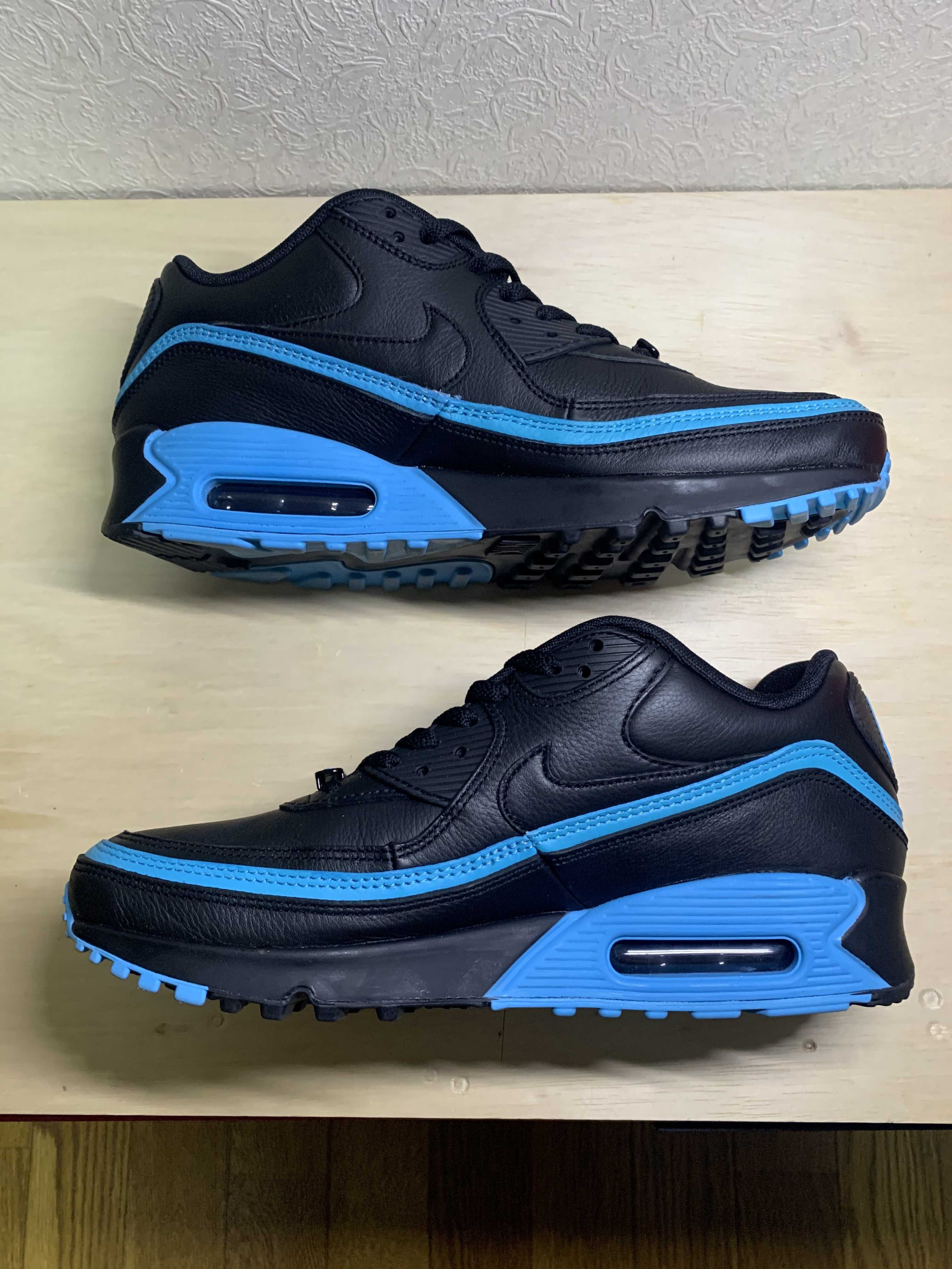UNDEFEATED × Nike Air Max 90 "Black/Blue"
