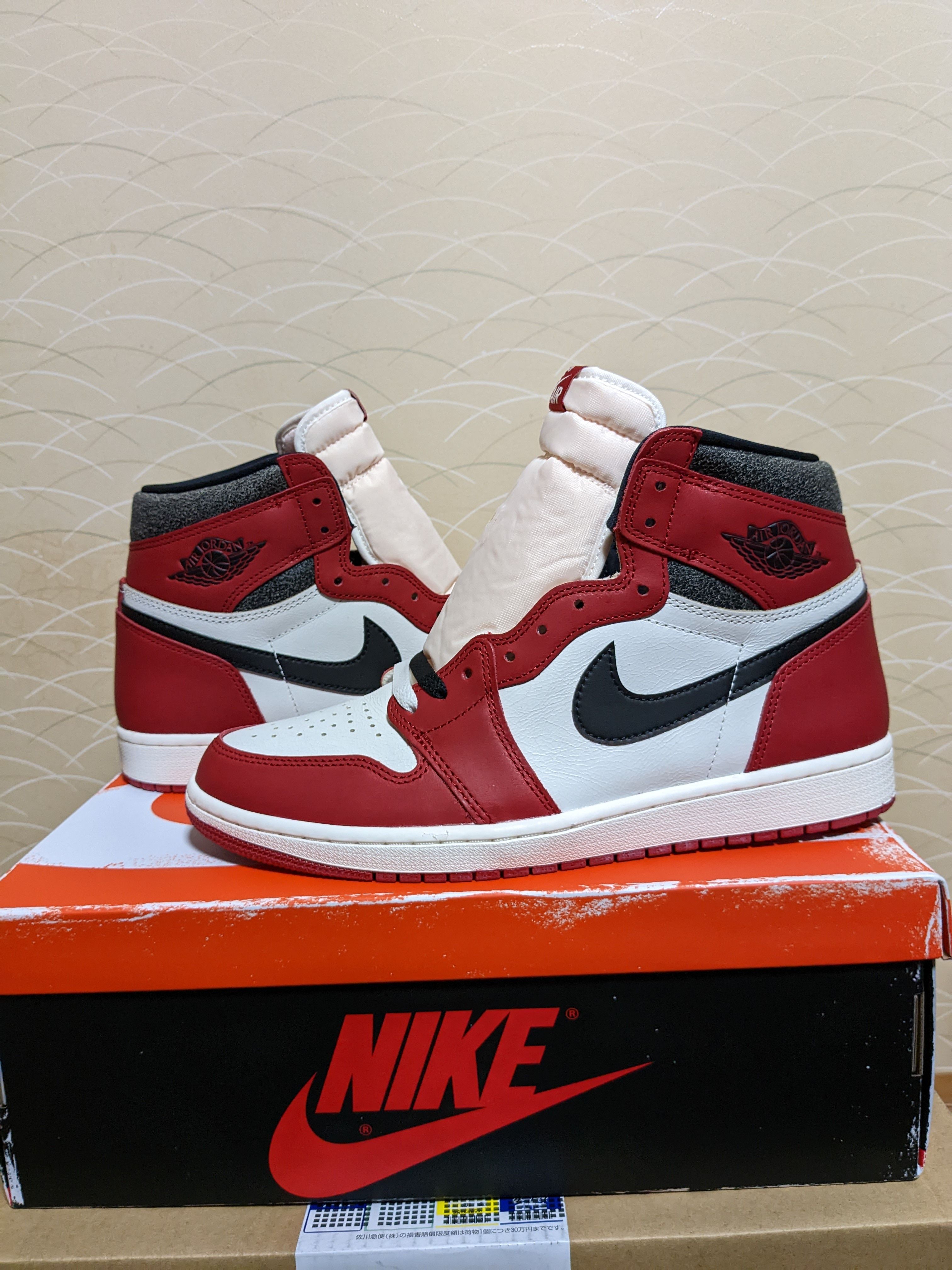 Nike Air Jordan 1 High OG "Lost & Found/Chicago"