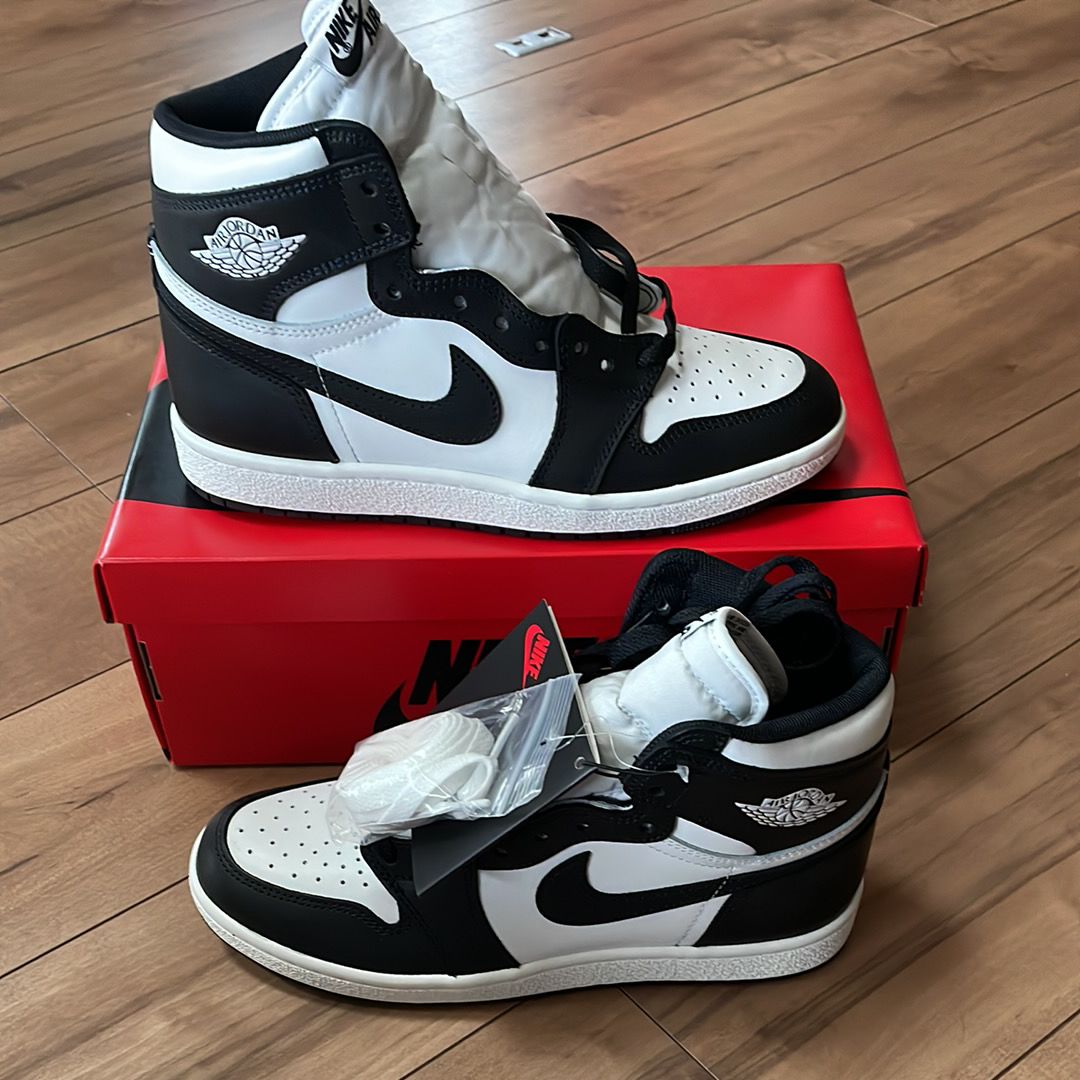 Nike Air Jordan 1 High '85 "Black/White"